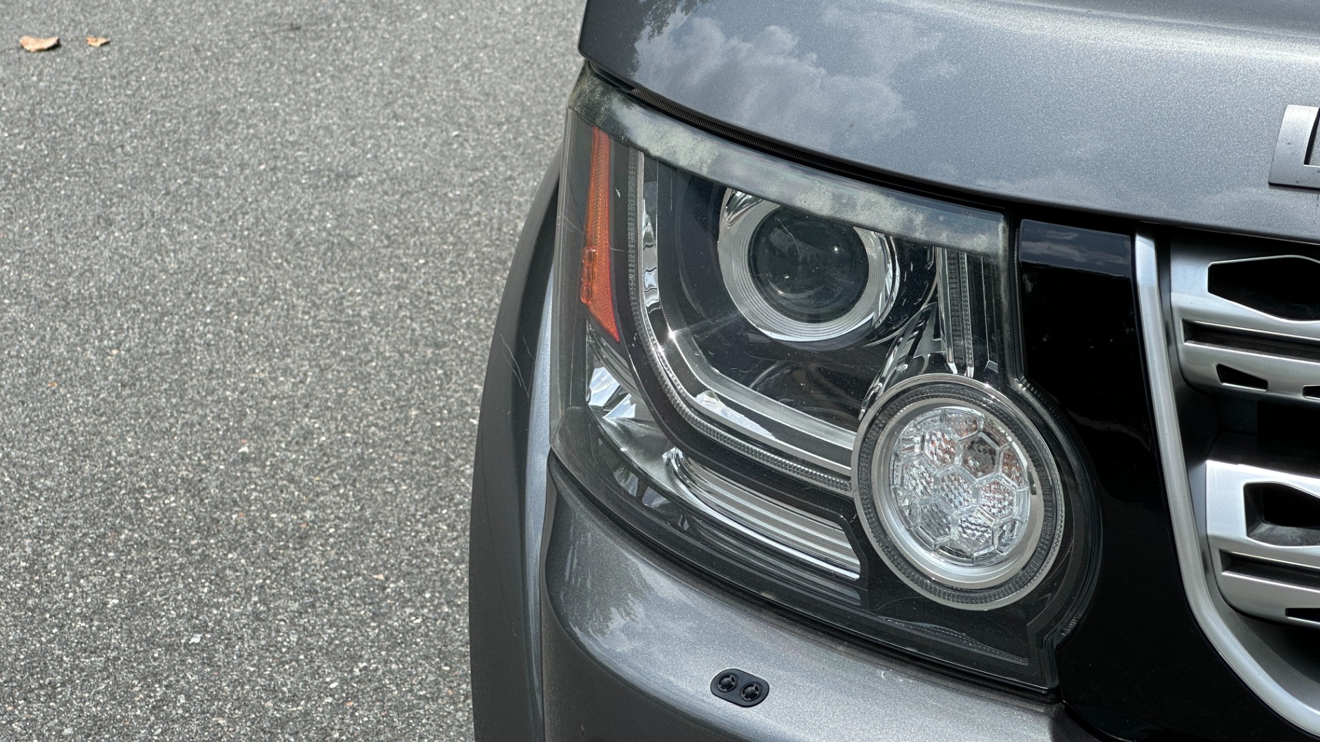 Used 2015 Land Rover LR4 LUX / VISION ASSIST / 20IN WHEELS / GLOSS BLACK TRIM / 3 ROW SEATING for sale $22,500 at Formula Imports in Charlotte NC 28227 53