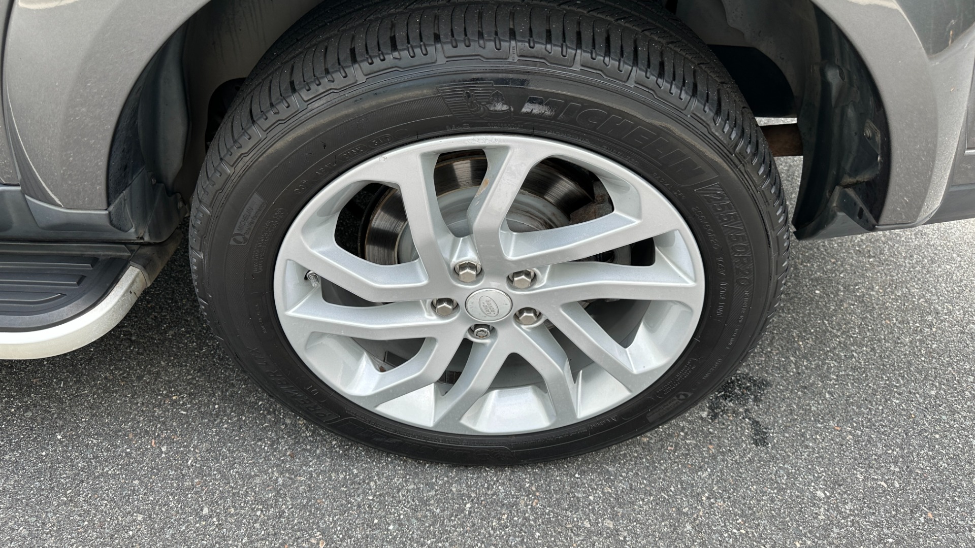 Used 2015 Land Rover LR4 LUX / VISION ASSIST / 20IN WHEELS / GLOSS BLACK TRIM / 3 ROW SEATING for sale $22,500 at Formula Imports in Charlotte NC 28227 61
