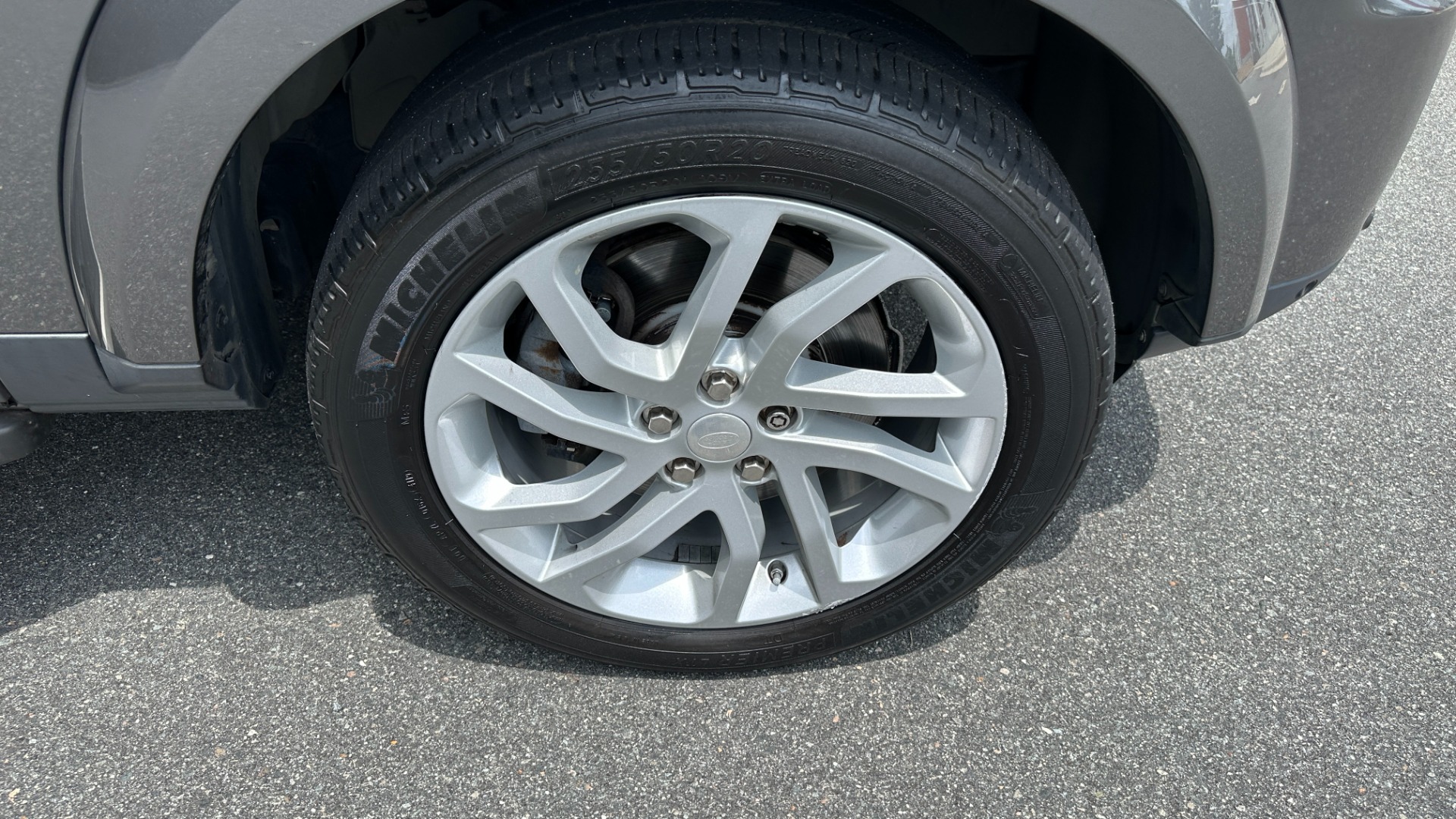 Used 2015 Land Rover LR4 LUX / VISION ASSIST / 20IN WHEELS / GLOSS BLACK TRIM / 3 ROW SEATING for sale $22,500 at Formula Imports in Charlotte NC 28227 62