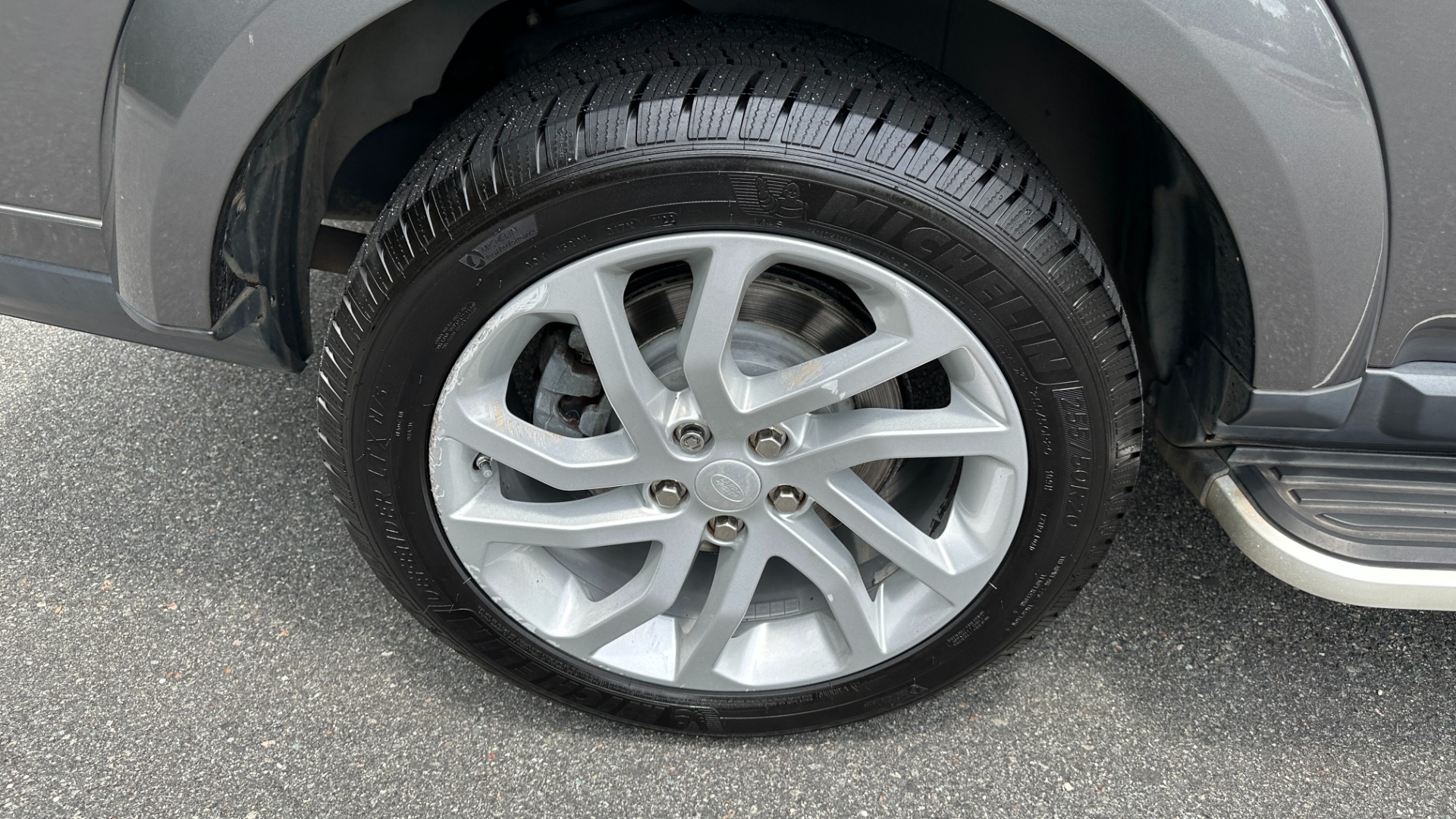 Used 2015 Land Rover LR4 LUX / VISION ASSIST / 20IN WHEELS / GLOSS BLACK TRIM / 3 ROW SEATING for sale $22,500 at Formula Imports in Charlotte NC 28227 64