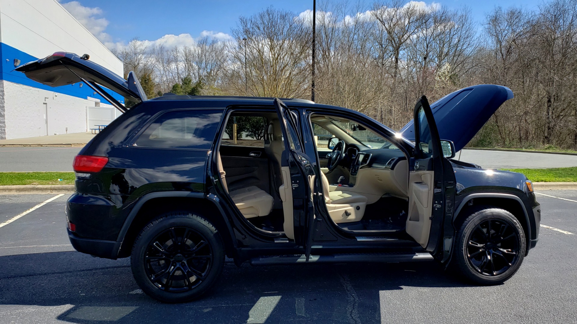 Used 2018 Jeep GRAND CHEROKEE LIMITED 4X4 / NAV / SUNROOF / HTD STS / REARVIEW for sale Sold at Formula Imports in Charlotte NC 28227 14
