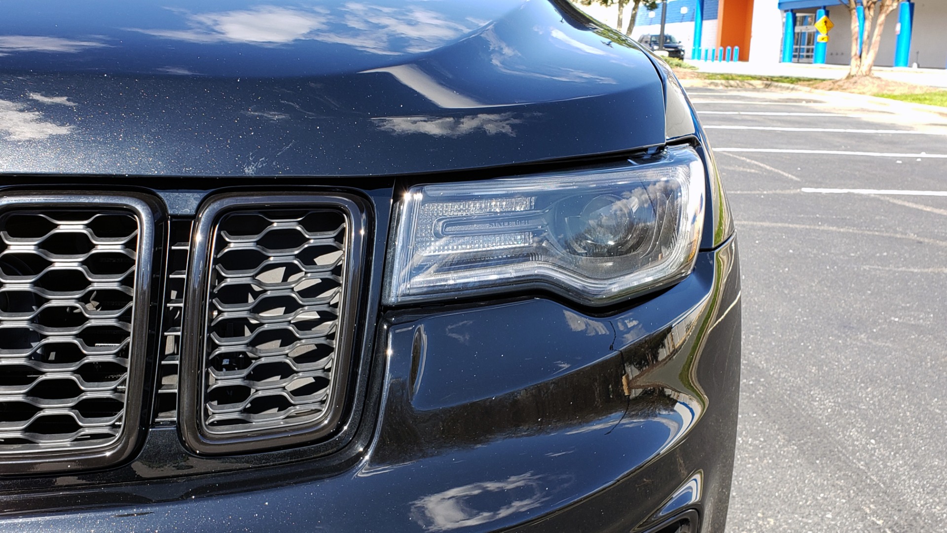 Used 2018 Jeep GRAND CHEROKEE LIMITED 4X4 / NAV / SUNROOF / HTD STS / REARVIEW for sale Sold at Formula Imports in Charlotte NC 28227 27