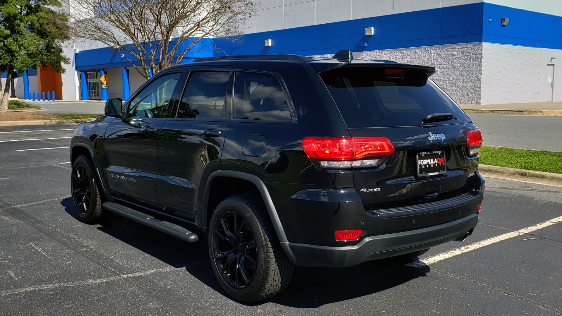 Used 2018 Jeep GRAND CHEROKEE LIMITED 4X4 / NAV / SUNROOF / HTD STS / REARVIEW for sale Sold at Formula Imports in Charlotte NC 28227 3