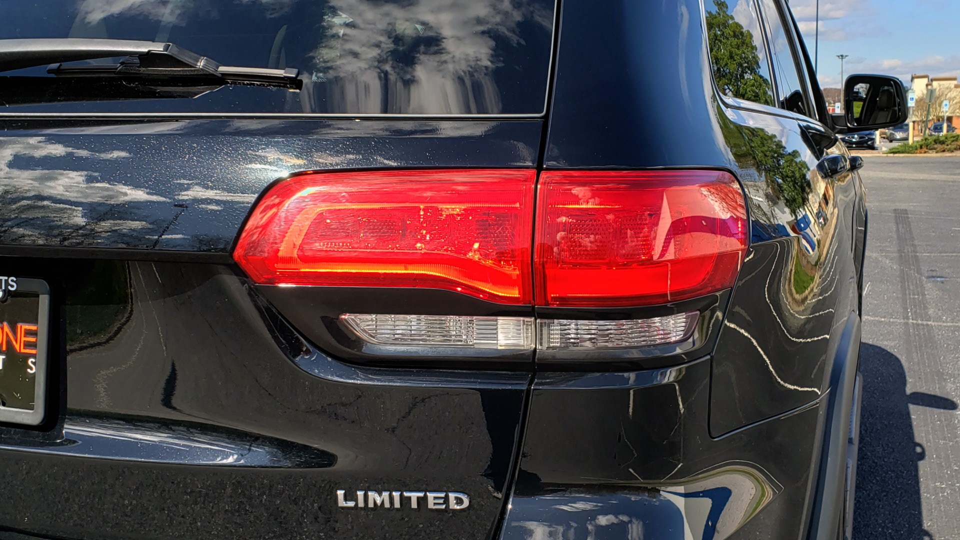 Used 2018 Jeep GRAND CHEROKEE LIMITED 4X4 / NAV / SUNROOF / HTD STS / REARVIEW for sale Sold at Formula Imports in Charlotte NC 28227 34