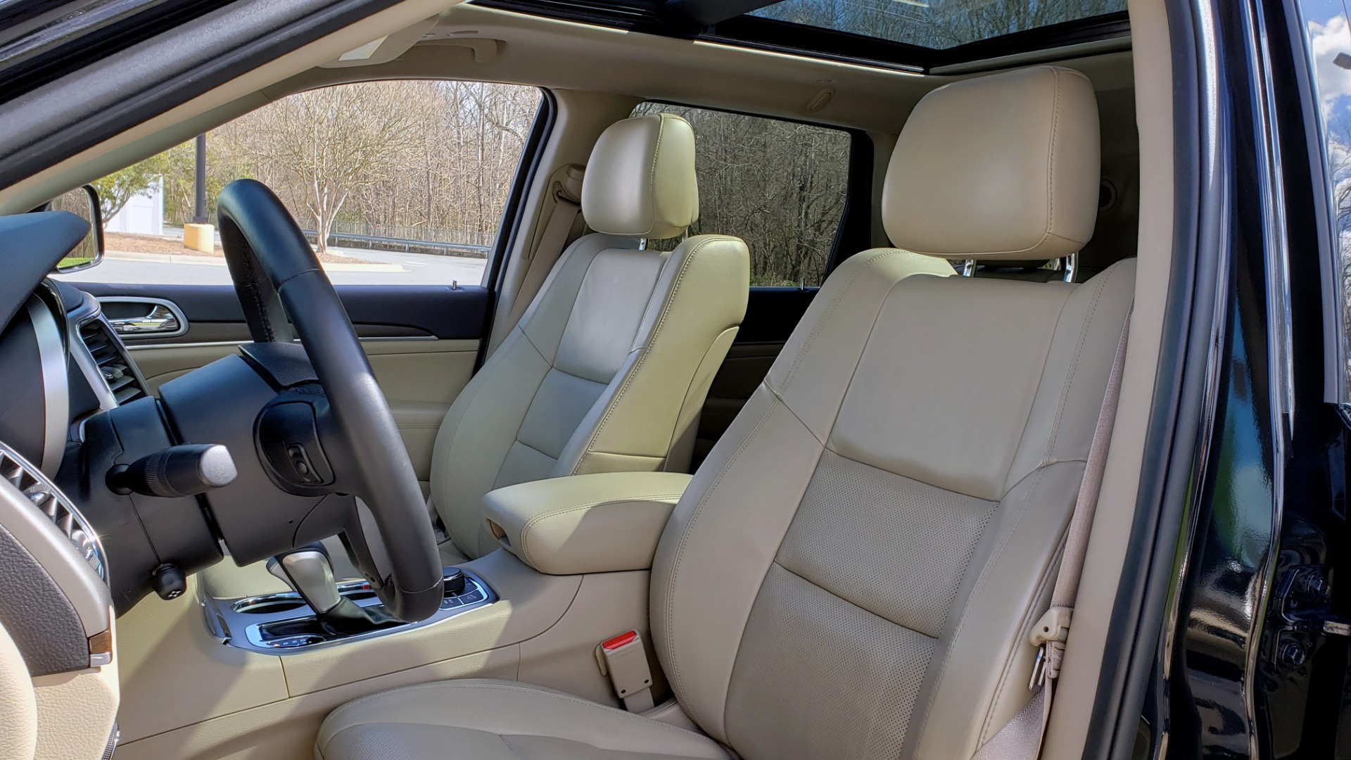 Used 2018 Jeep GRAND CHEROKEE LIMITED 4X4 / NAV / SUNROOF / HTD STS / REARVIEW for sale Sold at Formula Imports in Charlotte NC 28227 40