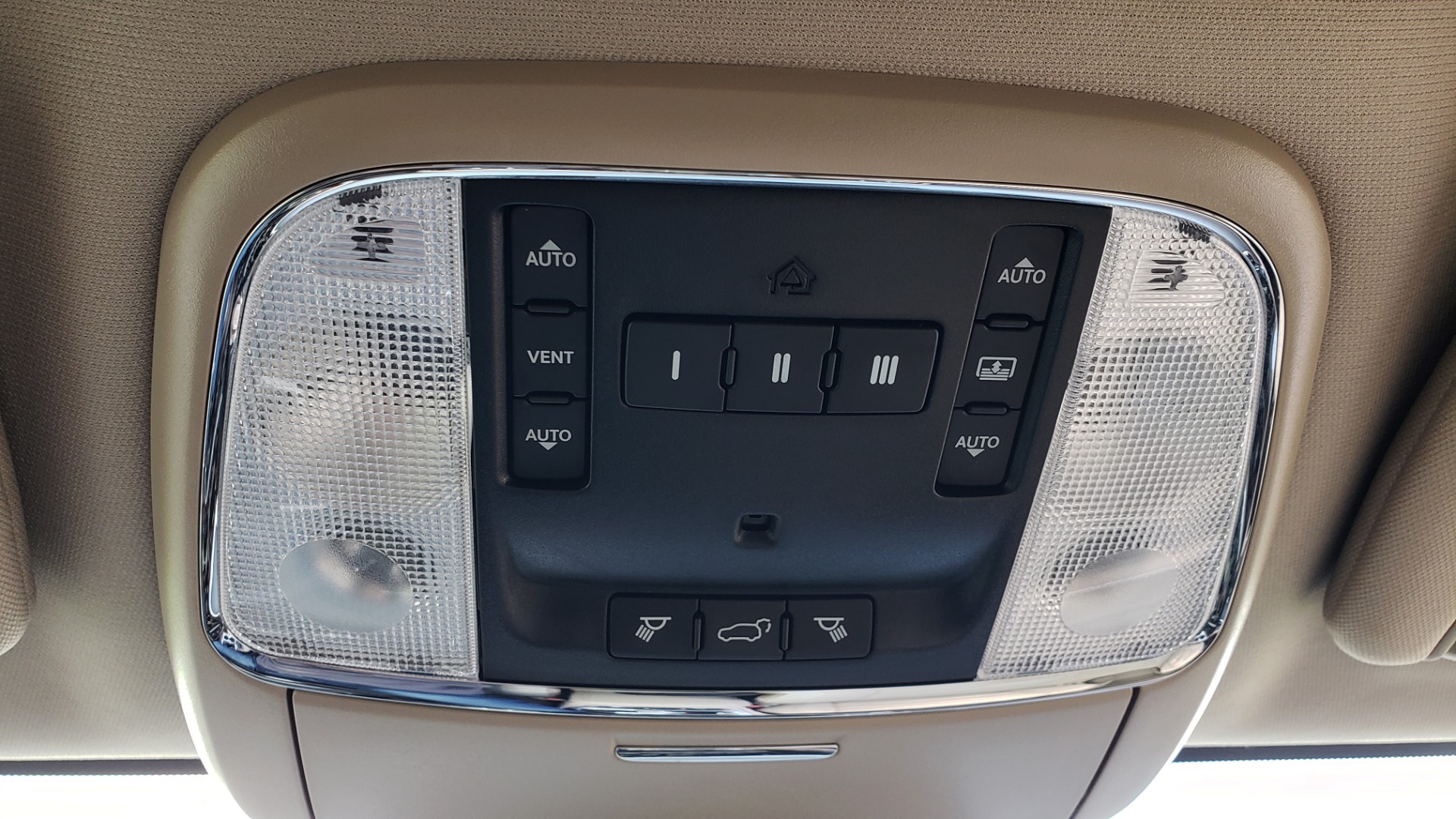 Used 2018 Jeep GRAND CHEROKEE LIMITED 4X4 / NAV / SUNROOF / HTD STS / REARVIEW for sale Sold at Formula Imports in Charlotte NC 28227 59