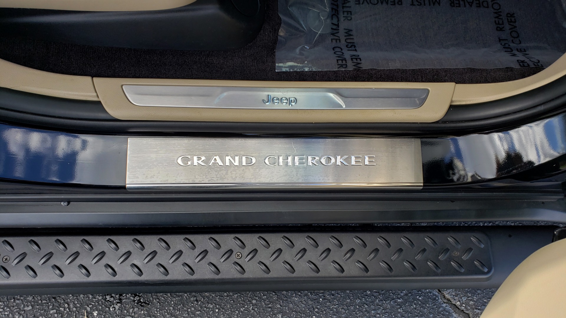 Used 2018 Jeep GRAND CHEROKEE LIMITED 4X4 / NAV / SUNROOF / HTD STS / REARVIEW for sale Sold at Formula Imports in Charlotte NC 28227 71