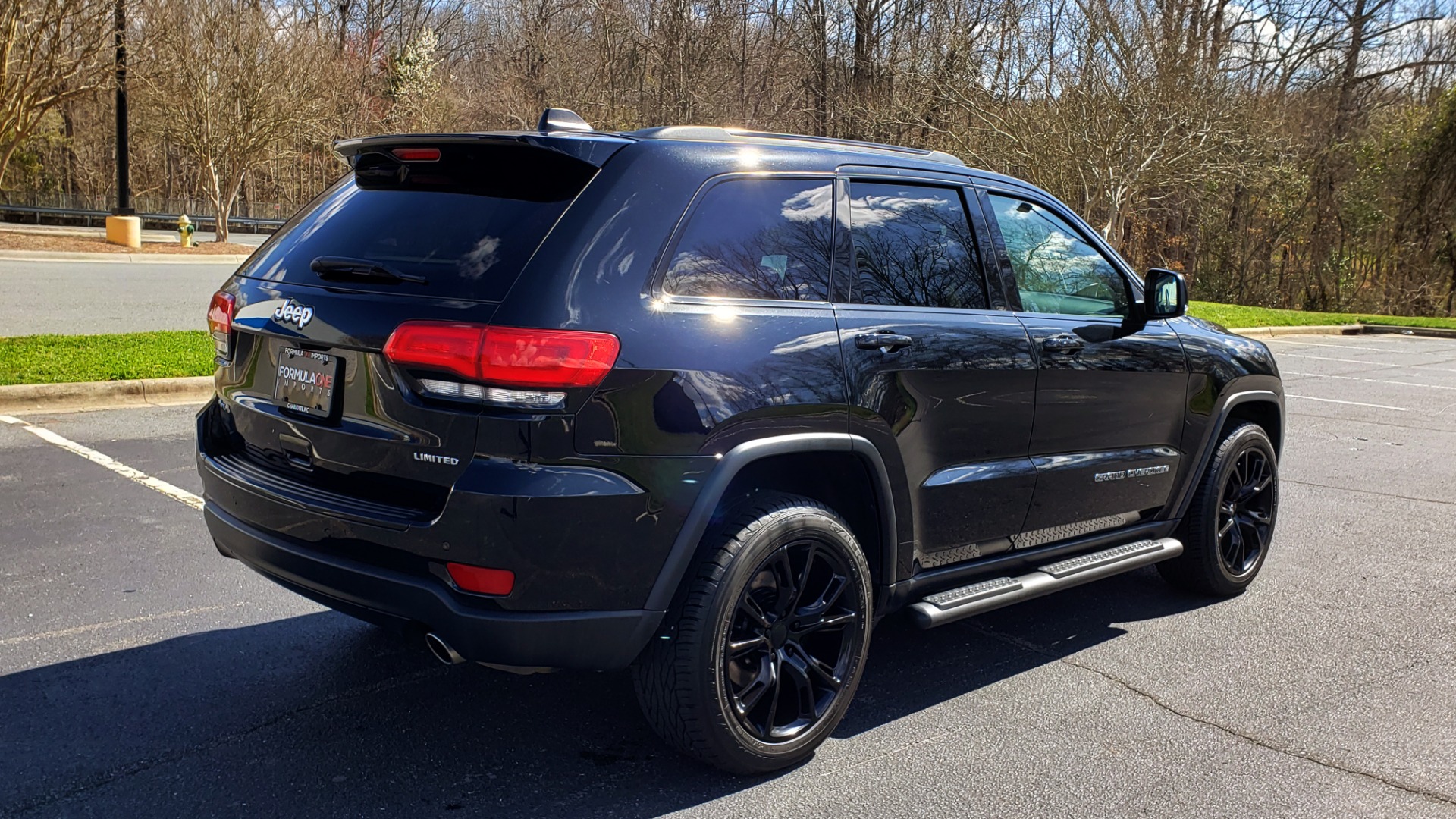 Used 2018 Jeep GRAND CHEROKEE LIMITED 4X4 / NAV / SUNROOF / HTD STS / REARVIEW for sale Sold at Formula Imports in Charlotte NC 28227 9