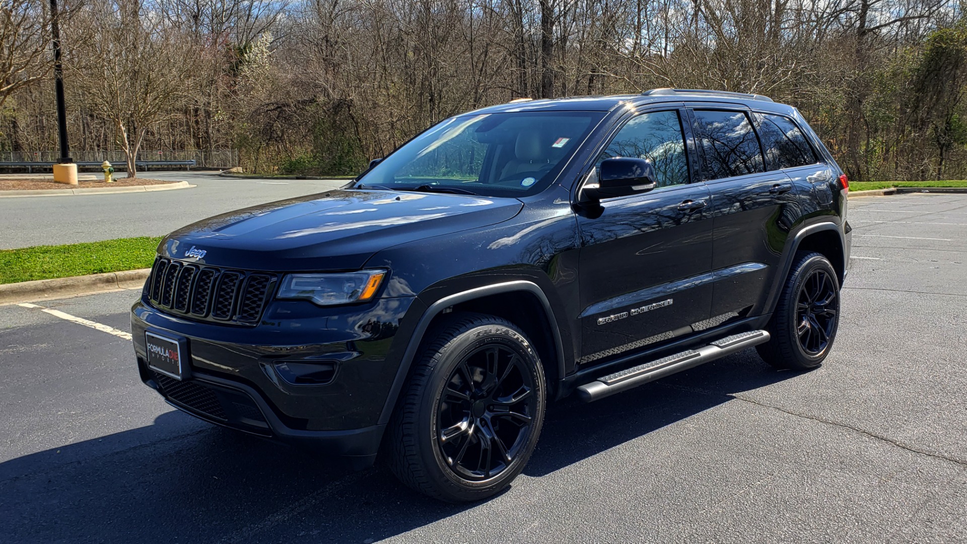 Used 2018 Jeep GRAND CHEROKEE LIMITED 4X4 / NAV / SUNROOF / HTD STS / REARVIEW for sale Sold at Formula Imports in Charlotte NC 28227 1