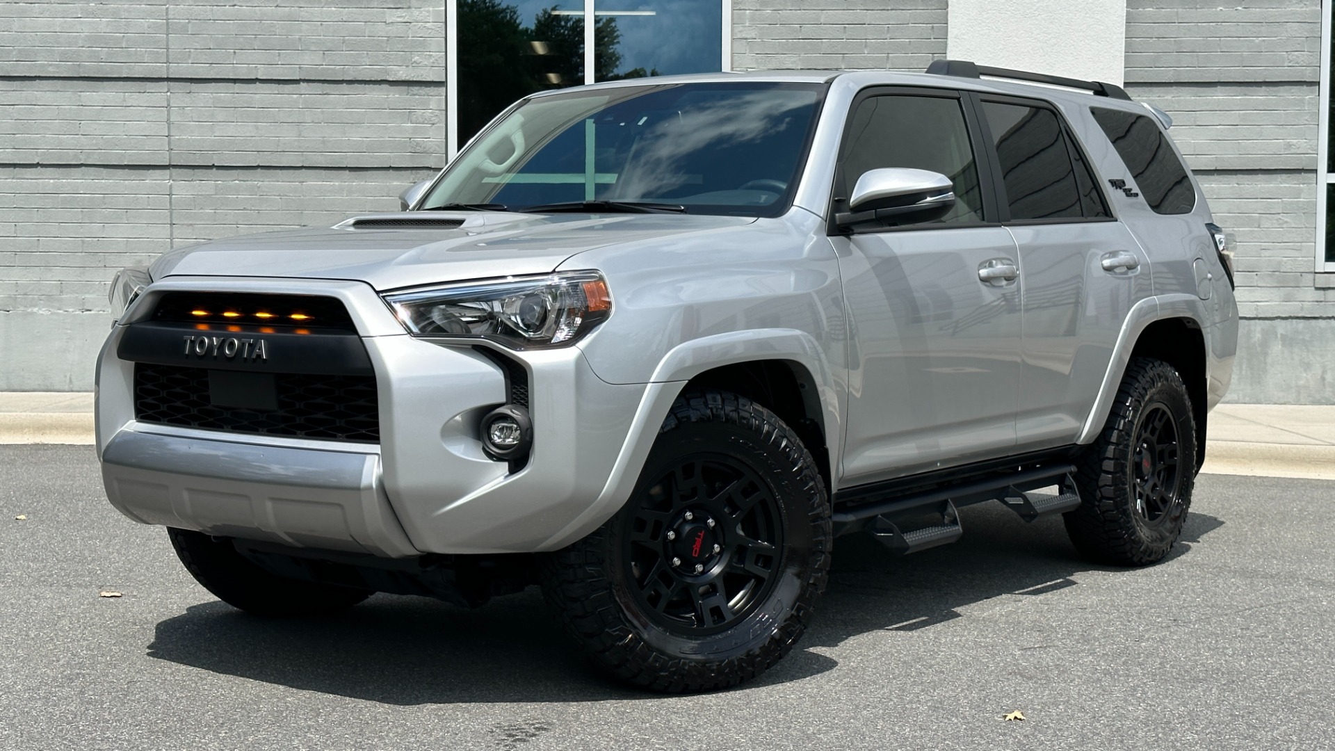 Used 2023 Toyota 4Runner TRD Off Road Premium for sale Sold at Formula Imports in Charlotte NC 28227 1