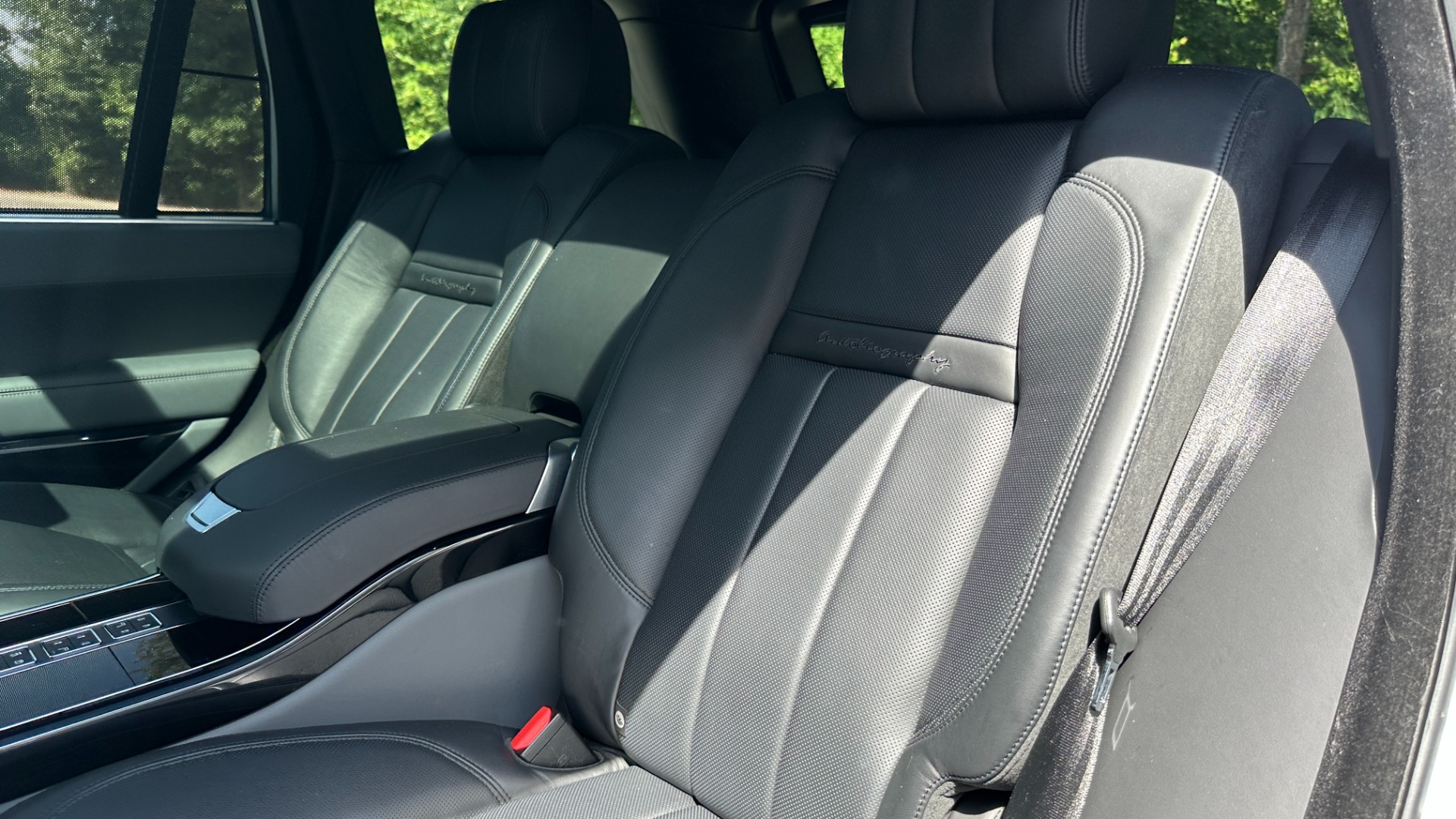 Used 2017 Land Rover Range Rover SV AUTOBIOGRAPHY / LOADED / REAR MASSAGE / EXECUTIVE SEATING / LWB for sale Sold at Formula Imports in Charlotte NC 28227 25