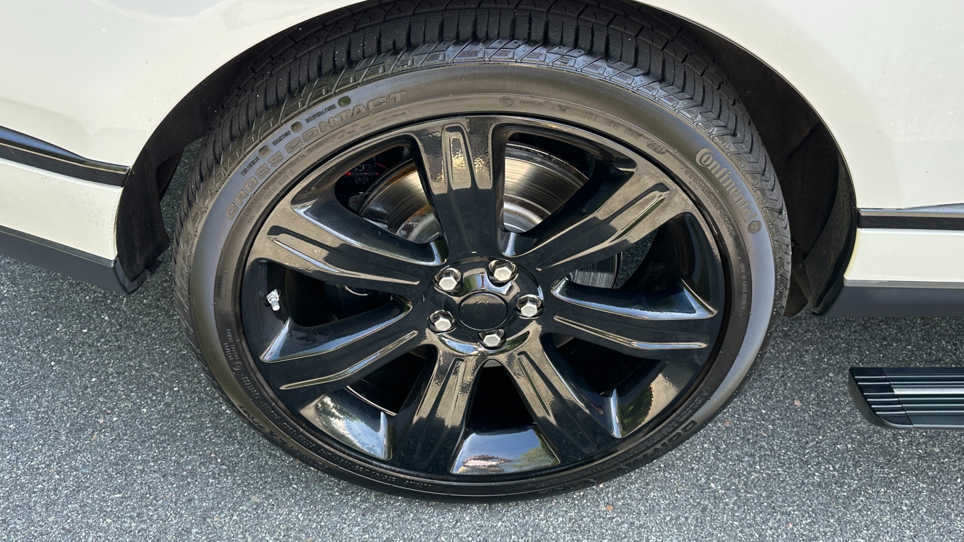 Used 2017 Land Rover Range Rover SV AUTOBIOGRAPHY / LOADED / REAR MASSAGE / EXECUTIVE SEATING / LWB for sale Sold at Formula Imports in Charlotte NC 28227 62