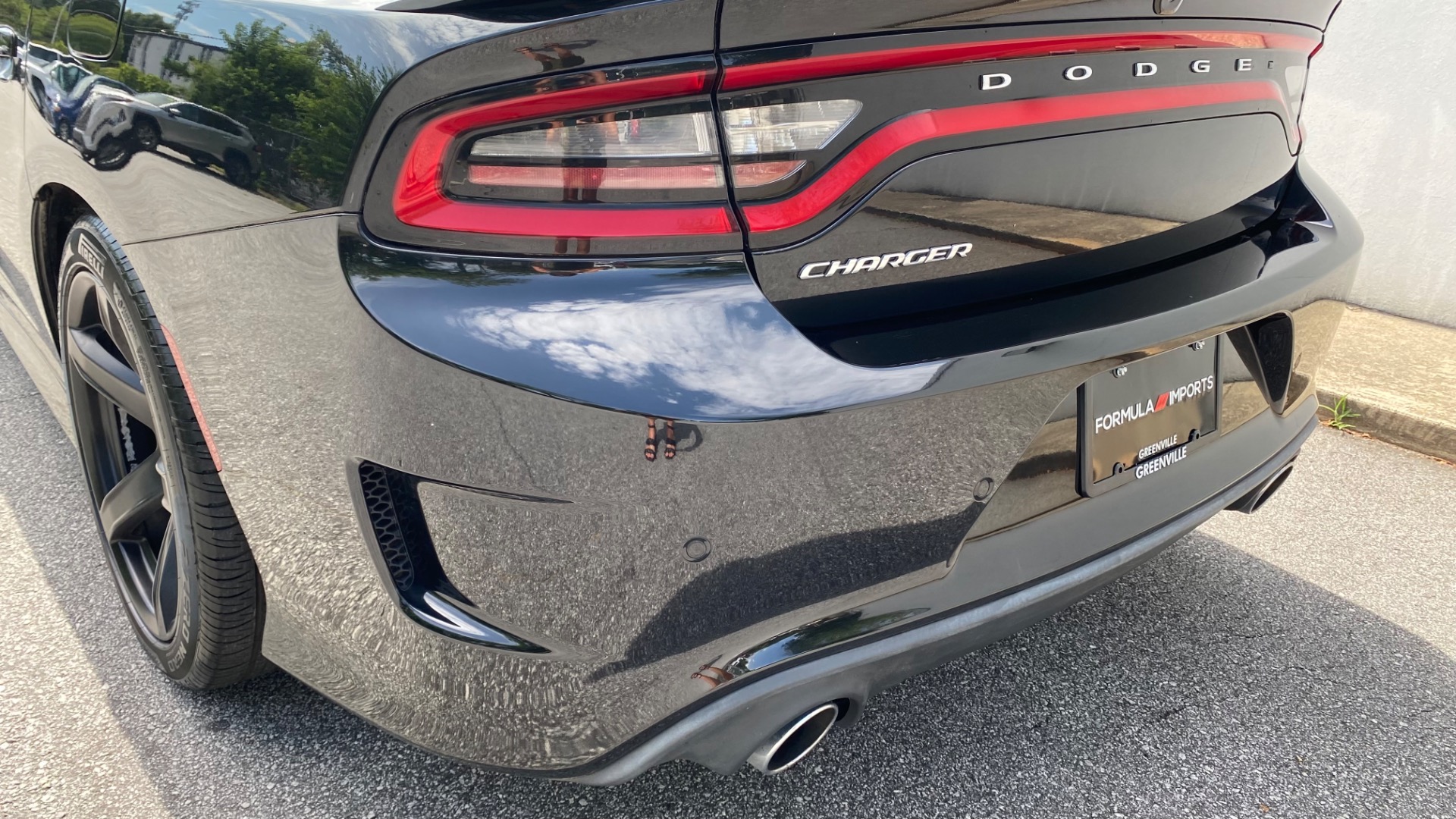Used 2018 Dodge Charger SRT Hellcat for sale Sold at Formula Imports in Charlotte NC 28227 8