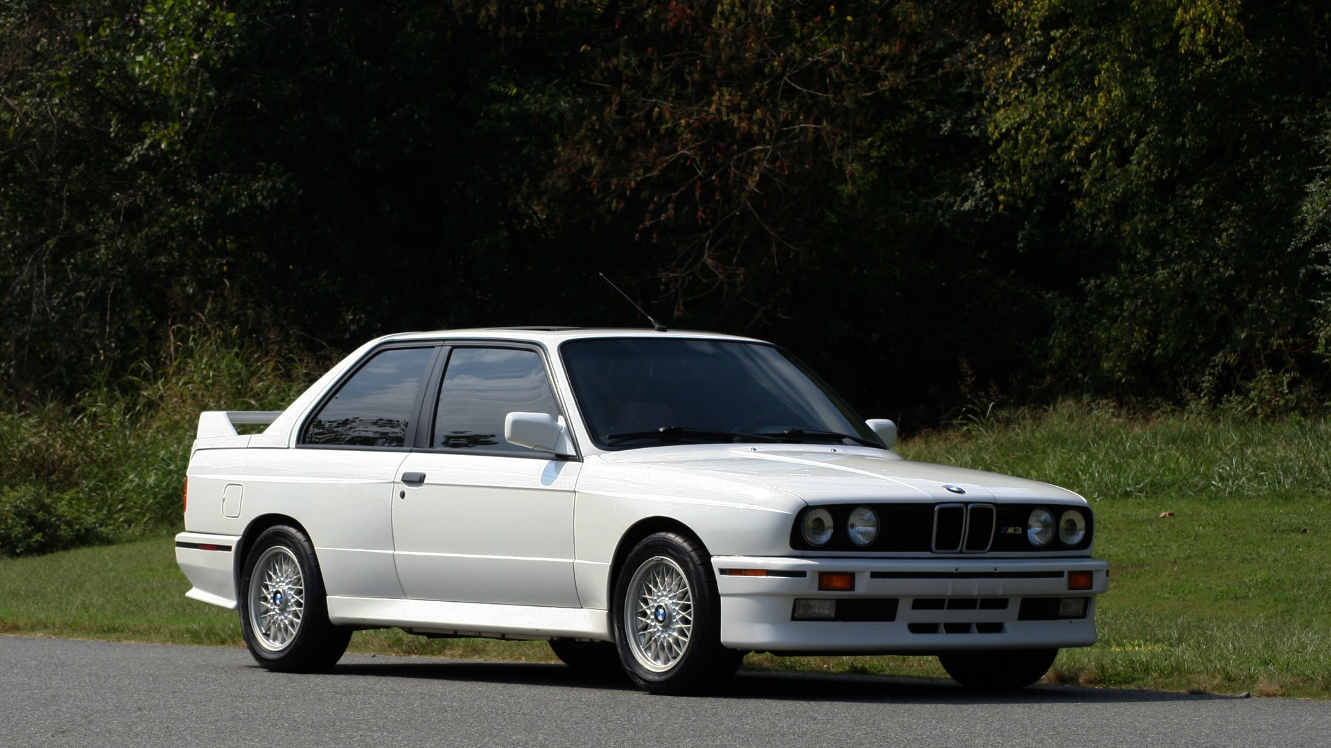 Used 1989 BMW M3 COUPE 2DR / 5-SPEED MAN / LOW MILES / SUPER CLEAN for sale Sold at Formula Imports in Charlotte NC 28227 12