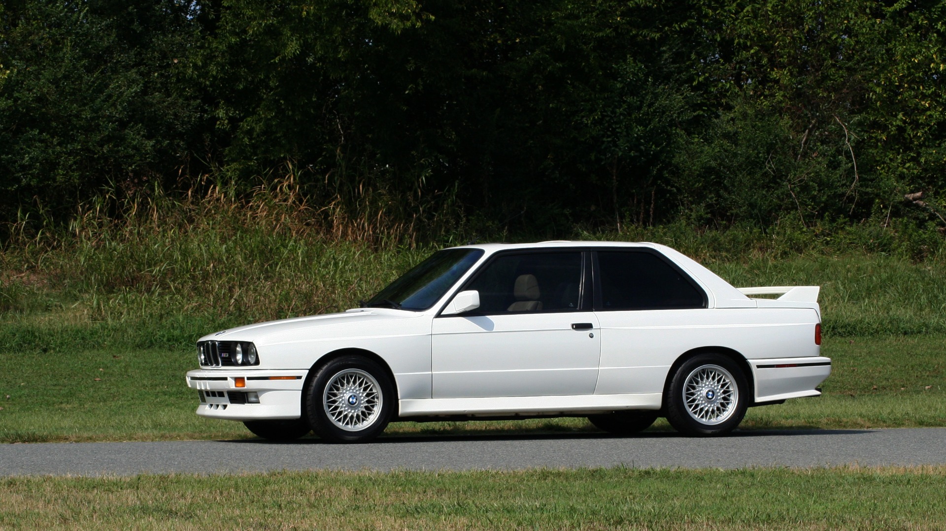 Used 1989 BMW M3 COUPE 2DR / 5-SPEED MAN / LOW MILES / SUPER CLEAN for sale Sold at Formula Imports in Charlotte NC 28227 2