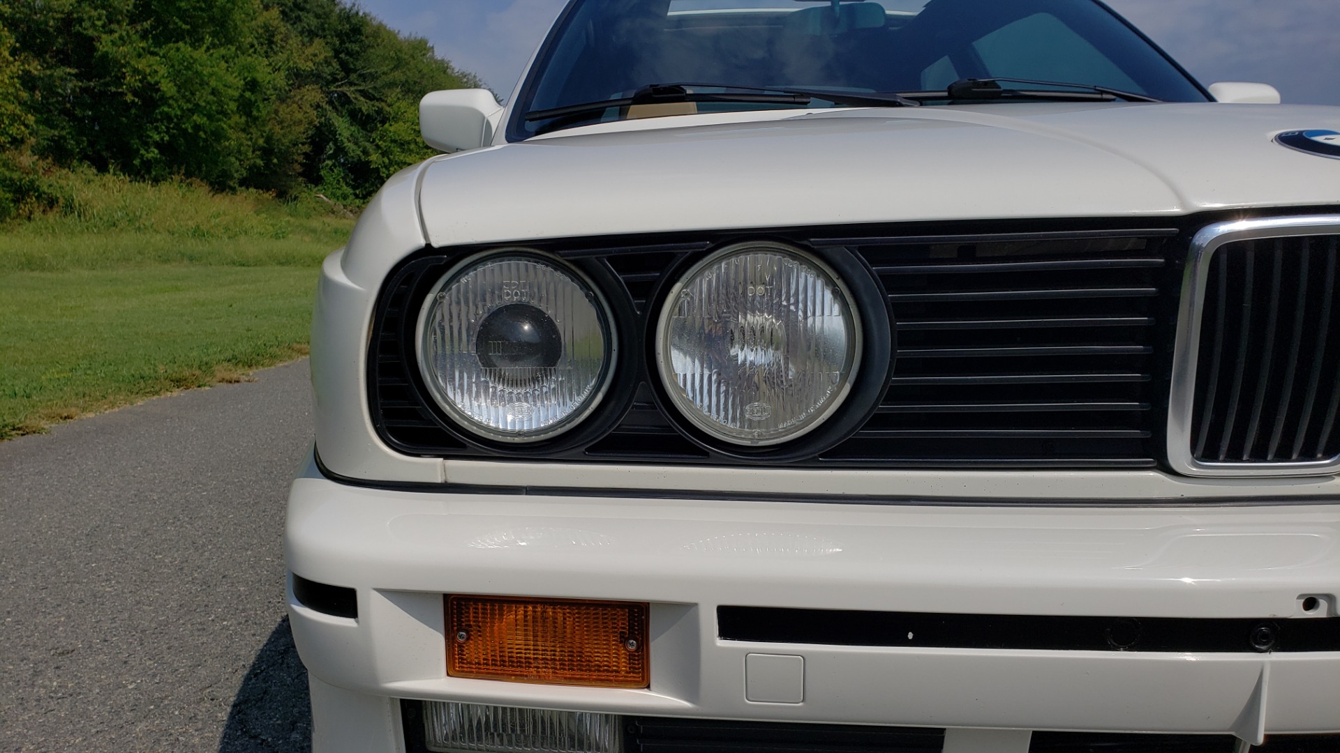 Used 1989 BMW M3 COUPE 2DR / 5-SPEED MAN / LOW MILES / SUPER CLEAN for sale Sold at Formula Imports in Charlotte NC 28227 34