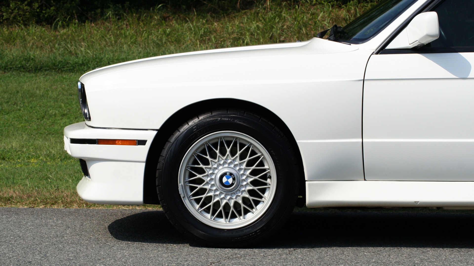 Used 1989 BMW M3 COUPE 2DR / 5-SPEED MAN / LOW MILES / SUPER CLEAN for sale Sold at Formula Imports in Charlotte NC 28227 5