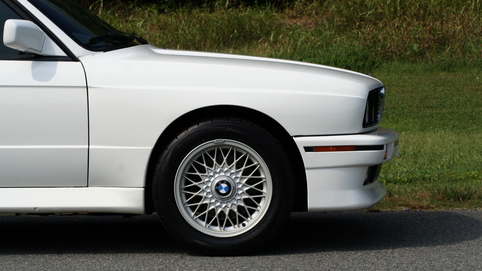 Used 1989 BMW M3 COUPE 2DR / 5-SPEED MAN / LOW MILES / SUPER CLEAN for sale Sold at Formula Imports in Charlotte NC 28227 7