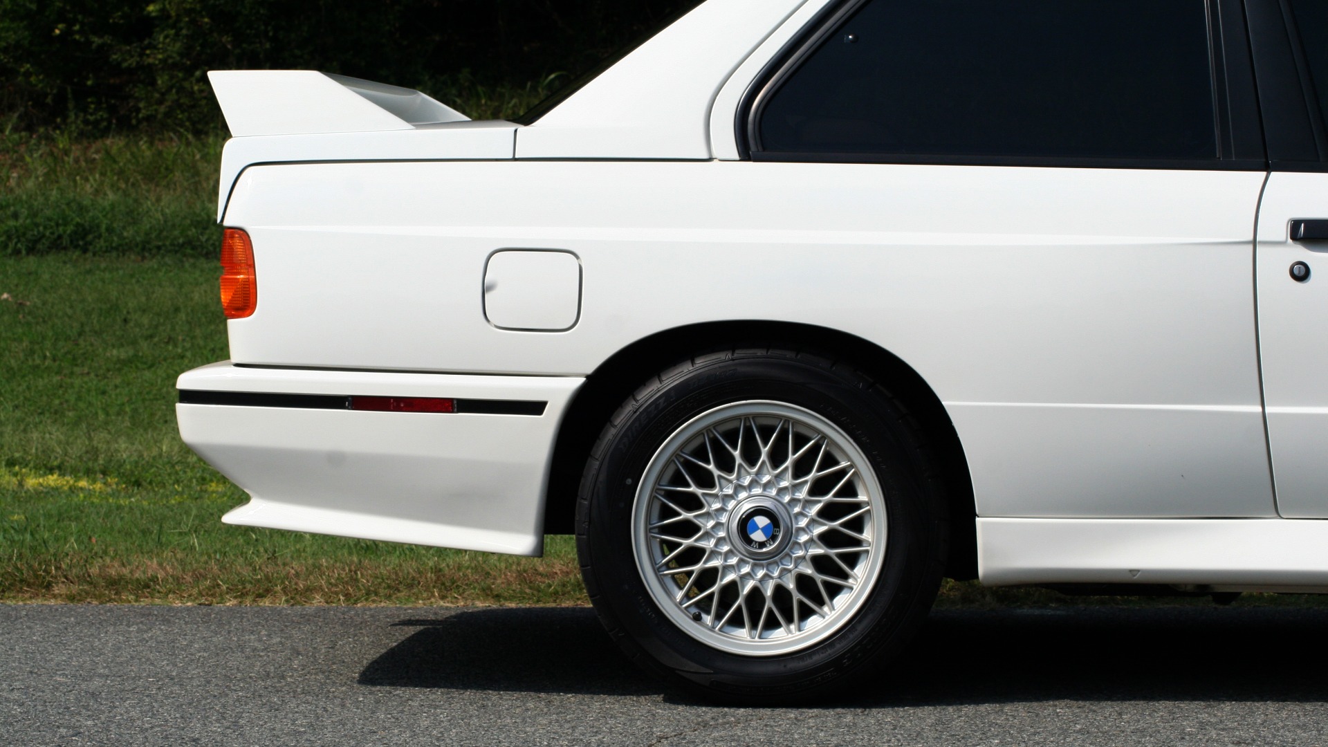 Used 1989 BMW M3 COUPE 2DR / 5-SPEED MAN / LOW MILES / SUPER CLEAN for sale Sold at Formula Imports in Charlotte NC 28227 8