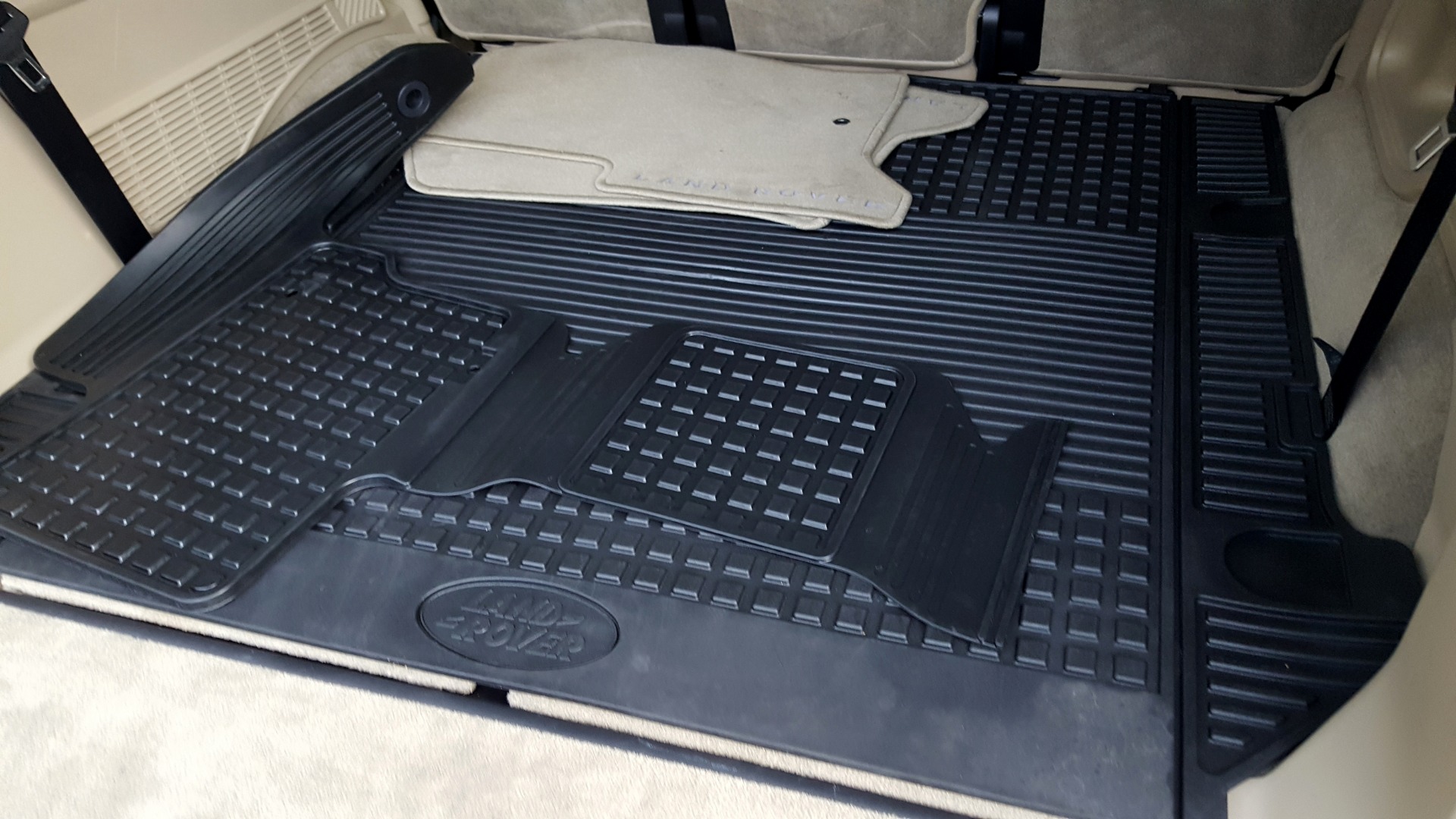 Used 2016 Land Rover LR4 HSE SC V6 / 4WD / NAV / SUNROOF / COMFORT / MERIDIAN / REARVIEW for sale Sold at Formula Imports in Charlotte NC 28227 29