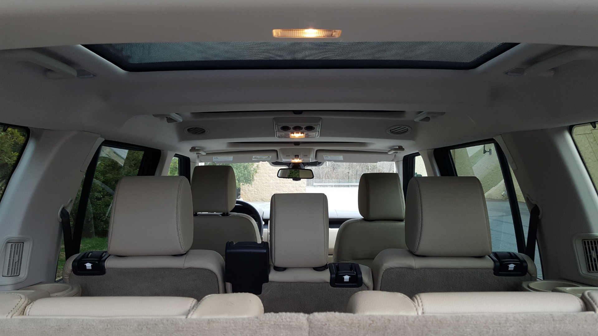 Used 2016 Land Rover LR4 HSE SC V6 / 4WD / NAV / SUNROOF / COMFORT / MERIDIAN / REARVIEW for sale Sold at Formula Imports in Charlotte NC 28227 32