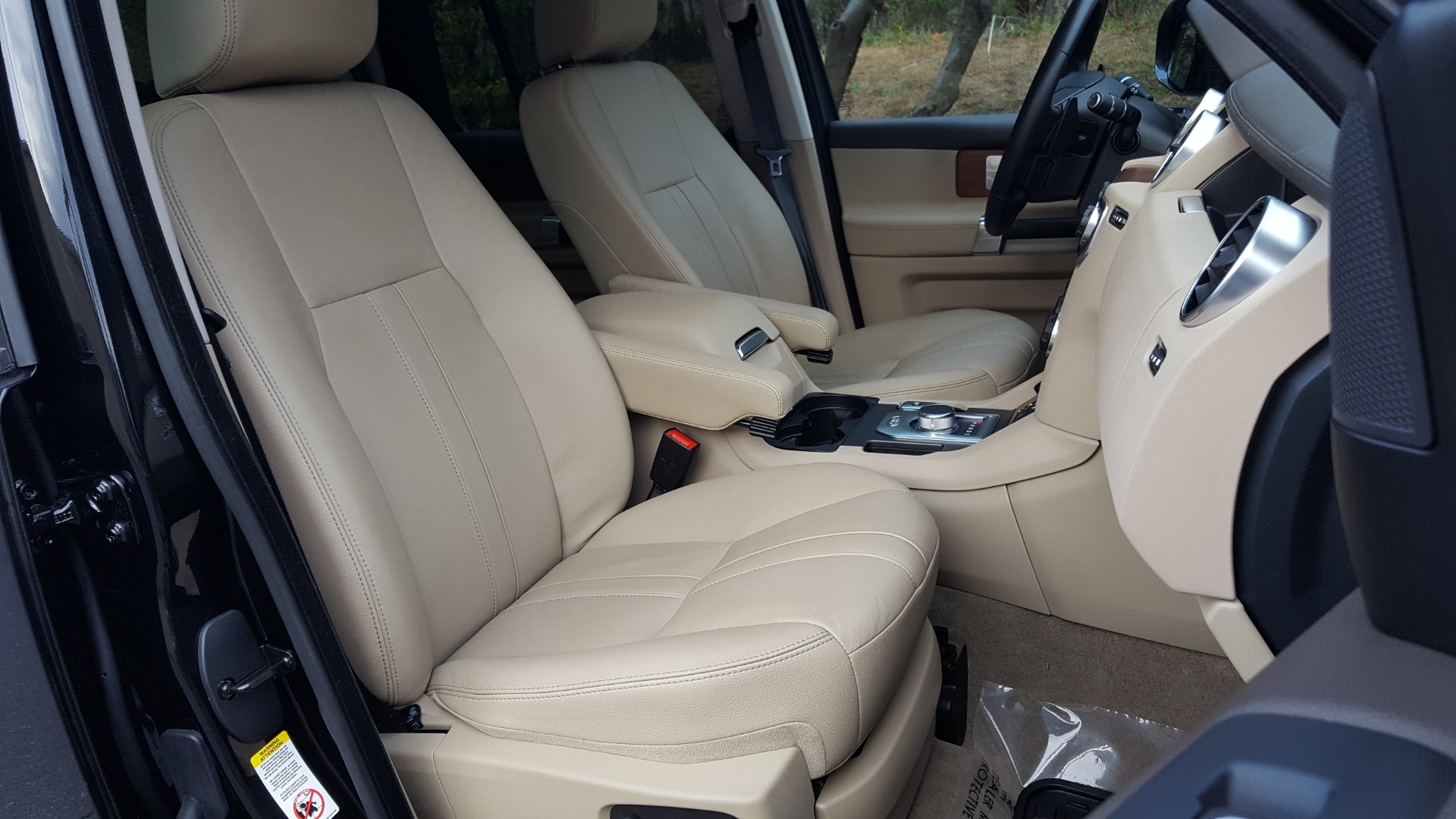Used 2016 Land Rover LR4 HSE SC V6 / 4WD / NAV / SUNROOF / COMFORT / MERIDIAN / REARVIEW for sale Sold at Formula Imports in Charlotte NC 28227 85