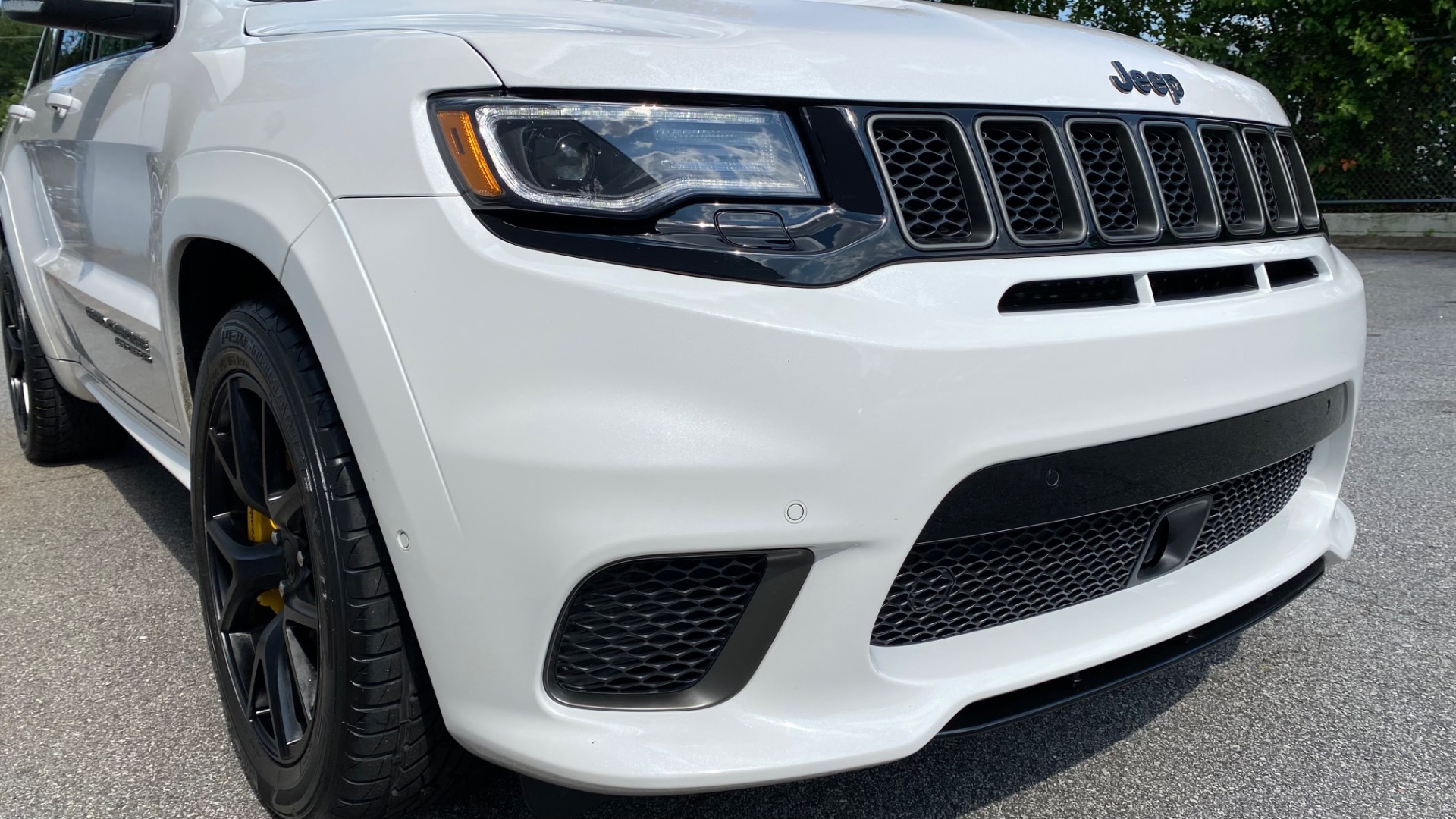 Used 2018 Jeep Grand Cherokee Trackhawk for sale $91,995 at Formula Imports in Charlotte NC 28227 14