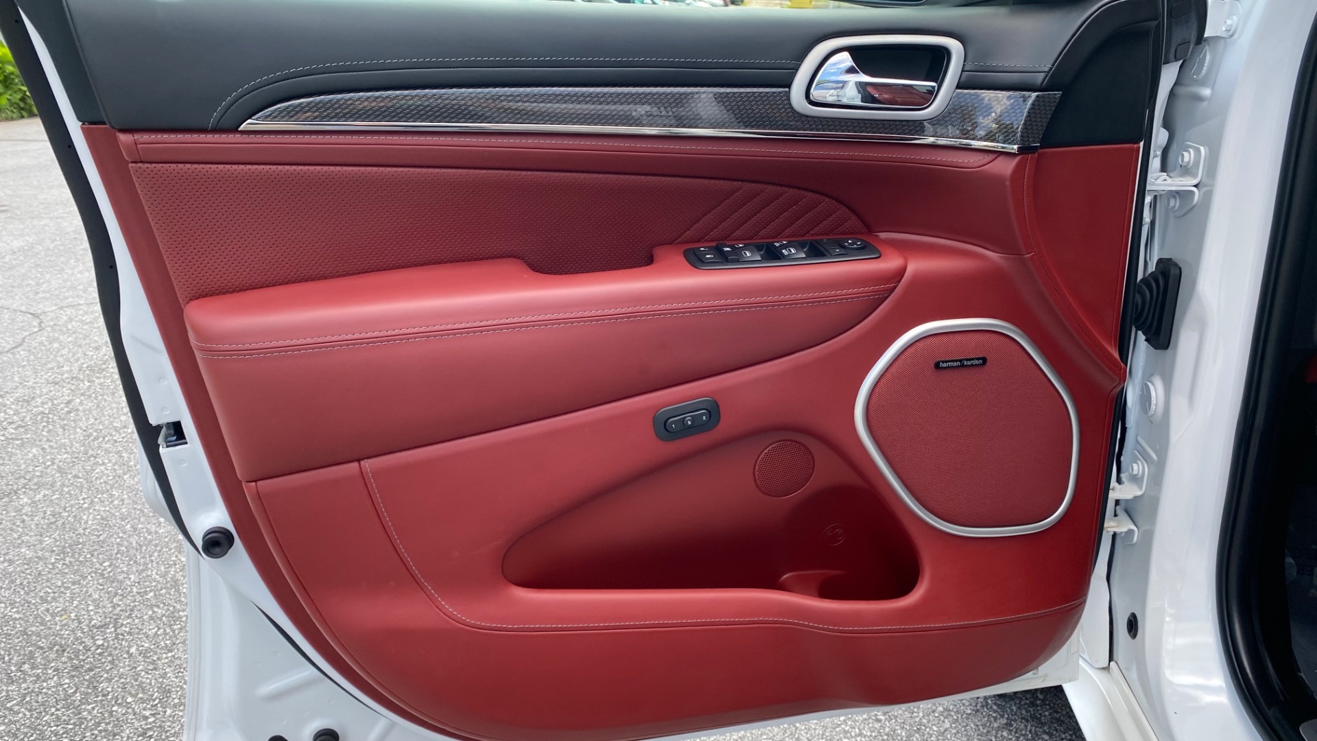 Used 2018 Jeep Grand Cherokee Trackhawk for sale $91,995 at Formula Imports in Charlotte NC 28227 16