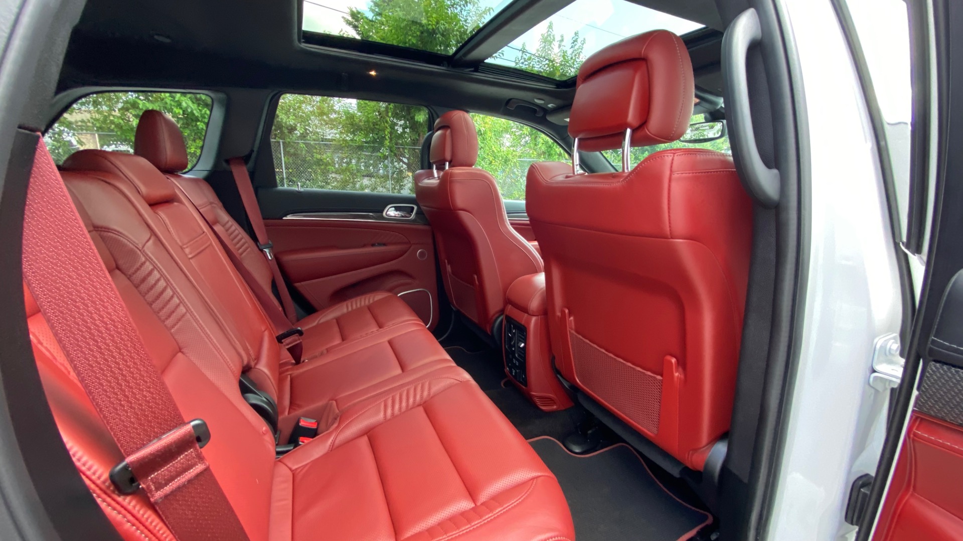 Used 2018 Jeep Grand Cherokee Trackhawk for sale $91,995 at Formula Imports in Charlotte NC 28227 38