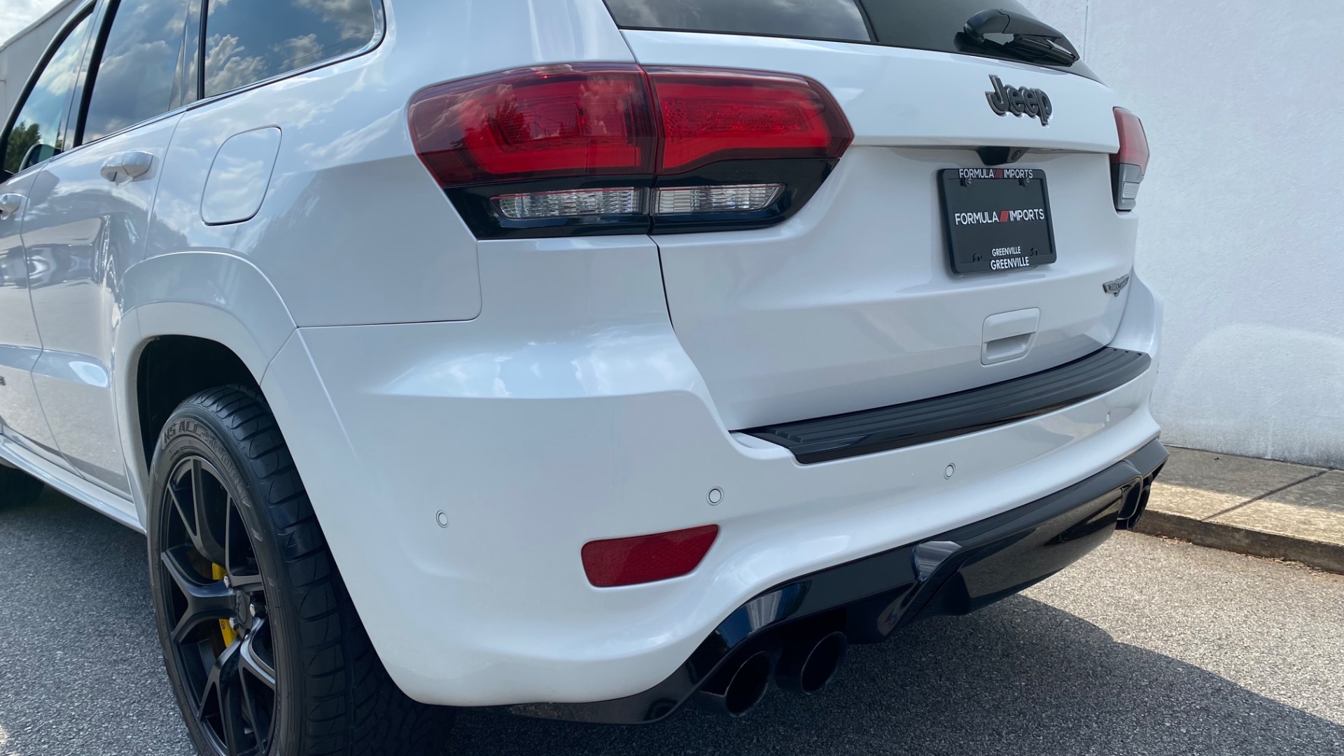 Used 2018 Jeep Grand Cherokee Trackhawk for sale $91,995 at Formula Imports in Charlotte NC 28227 8