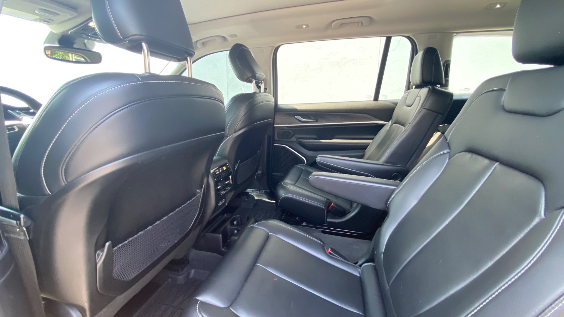 Used 2021 Jeep Grand Cherokee L Limited for sale $40,995 at Formula Imports in Charlotte NC 28227 37