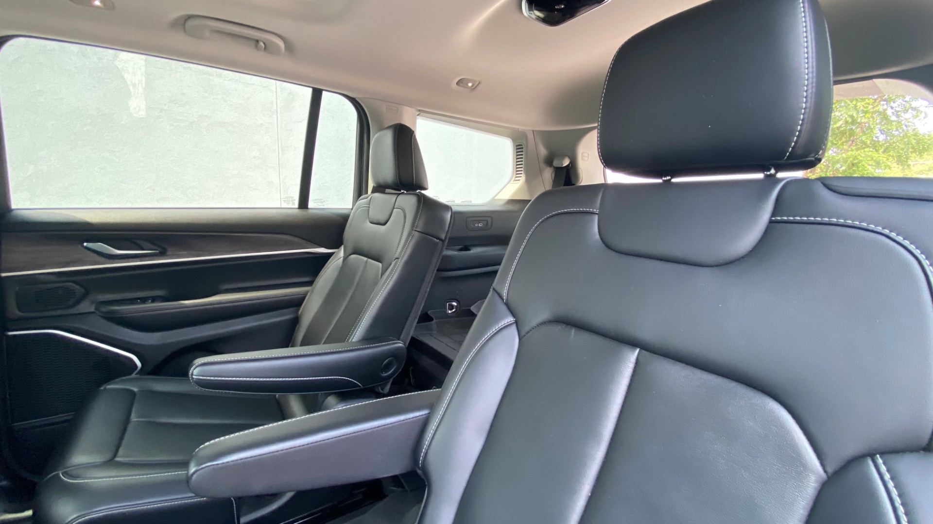 Used 2021 Jeep Grand Cherokee L Limited for sale $40,995 at Formula Imports in Charlotte NC 28227 38
