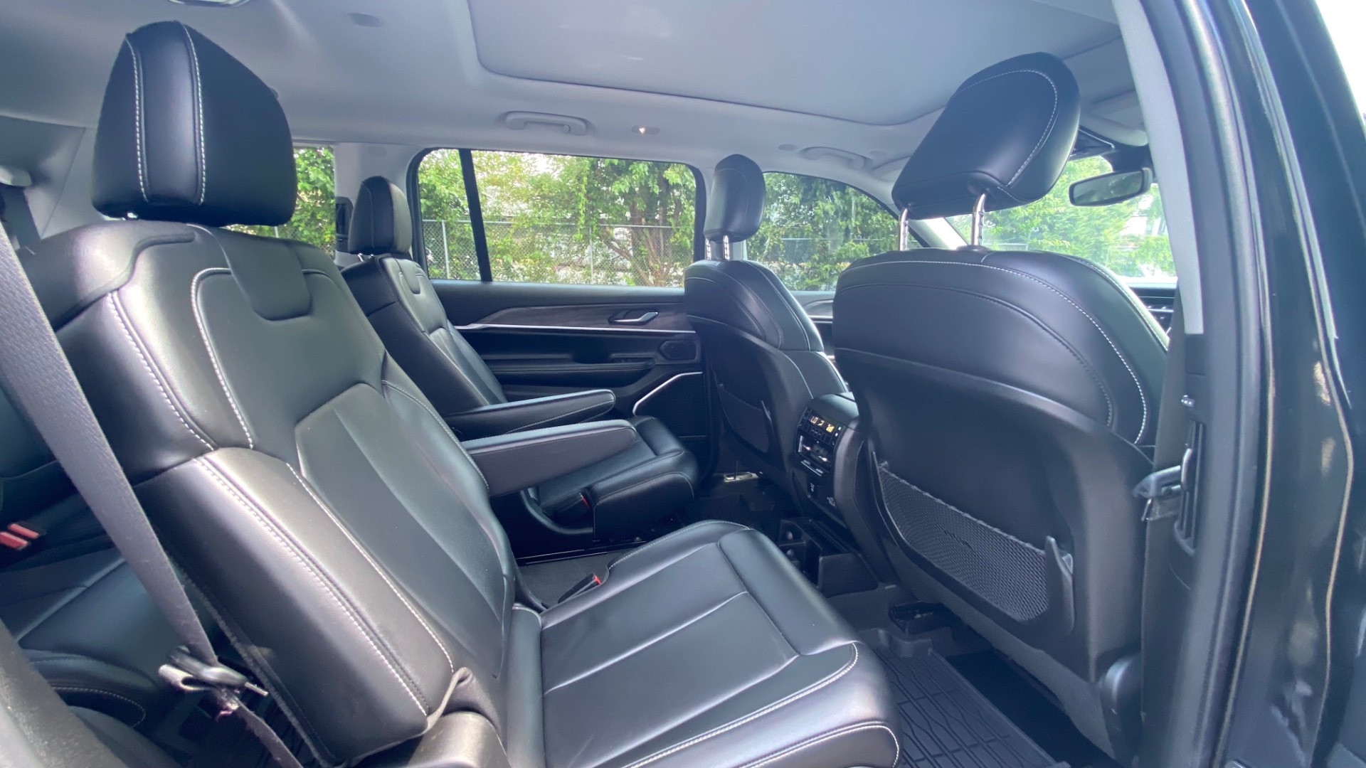 Used 2021 Jeep Grand Cherokee L Limited for sale $40,995 at Formula Imports in Charlotte NC 28227 44