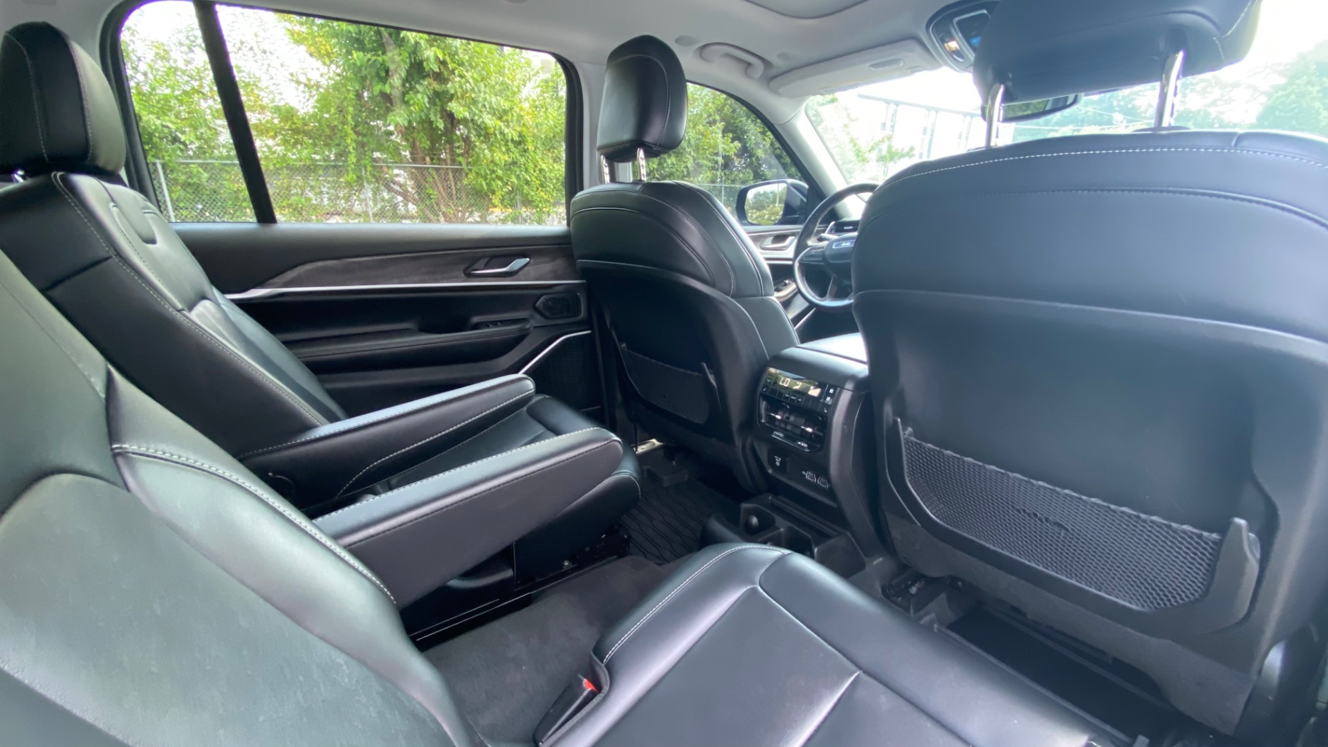 Used 2021 Jeep Grand Cherokee L Limited for sale $40,995 at Formula Imports in Charlotte NC 28227 46