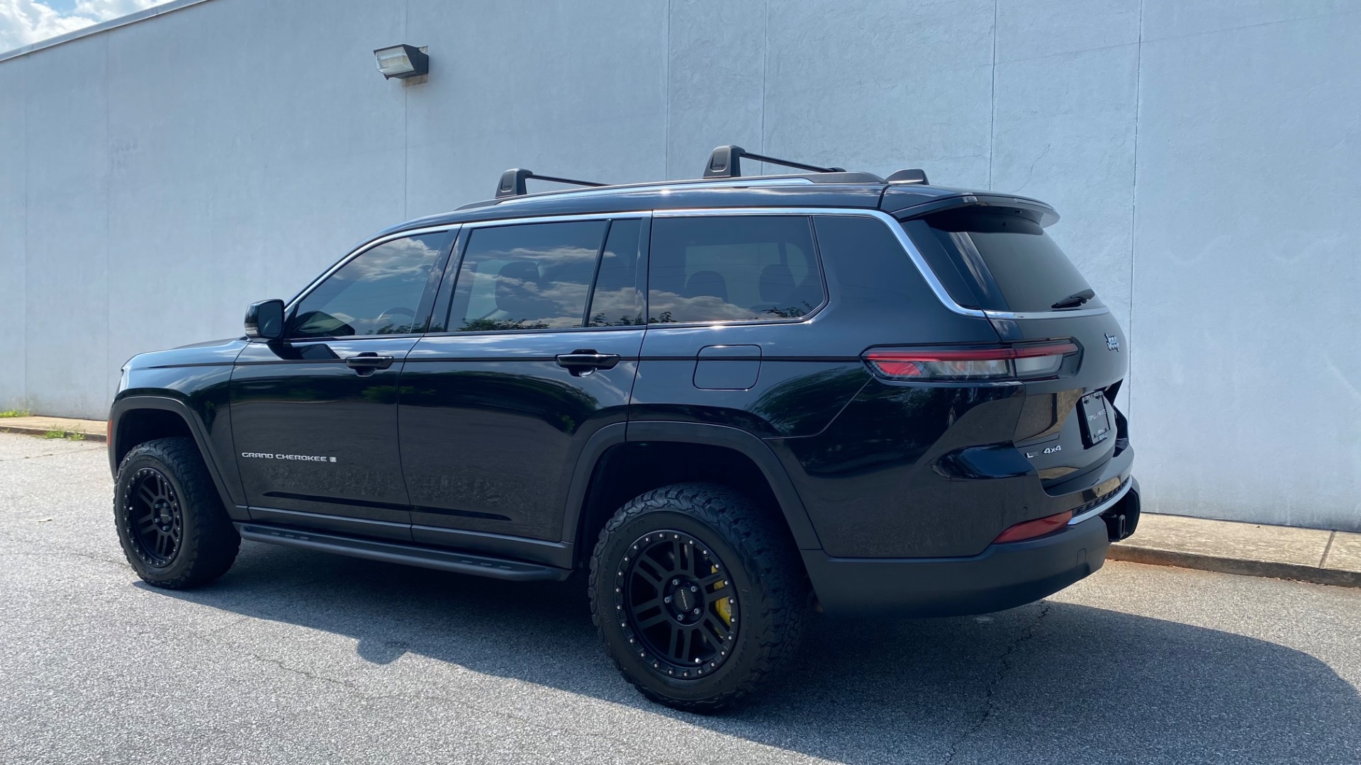 Used 2021 Jeep Grand Cherokee L Limited for sale $40,995 at Formula Imports in Charlotte NC 28227 5