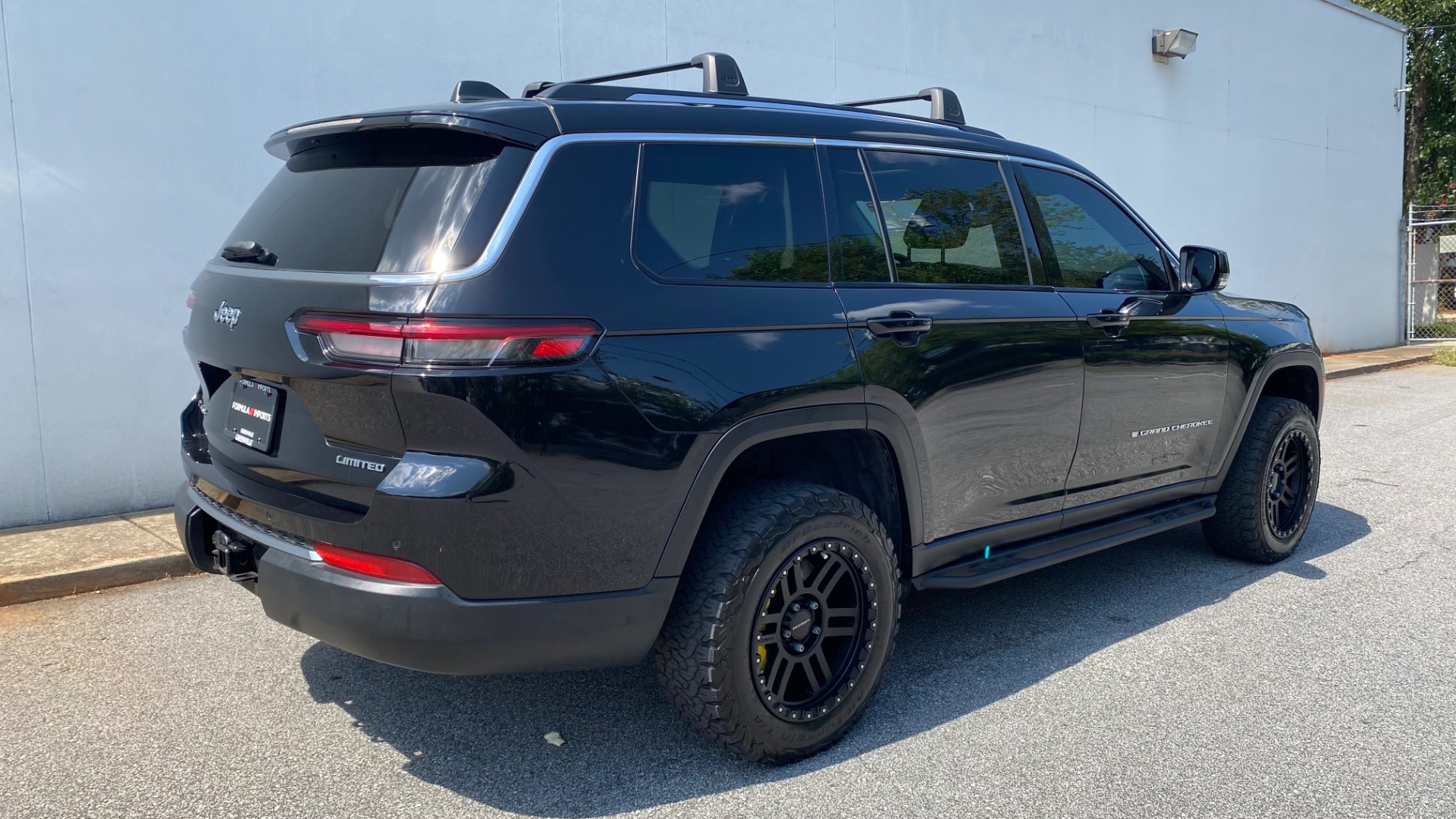 Used 2021 Jeep Grand Cherokee L Limited for sale $40,995 at Formula Imports in Charlotte NC 28227 9