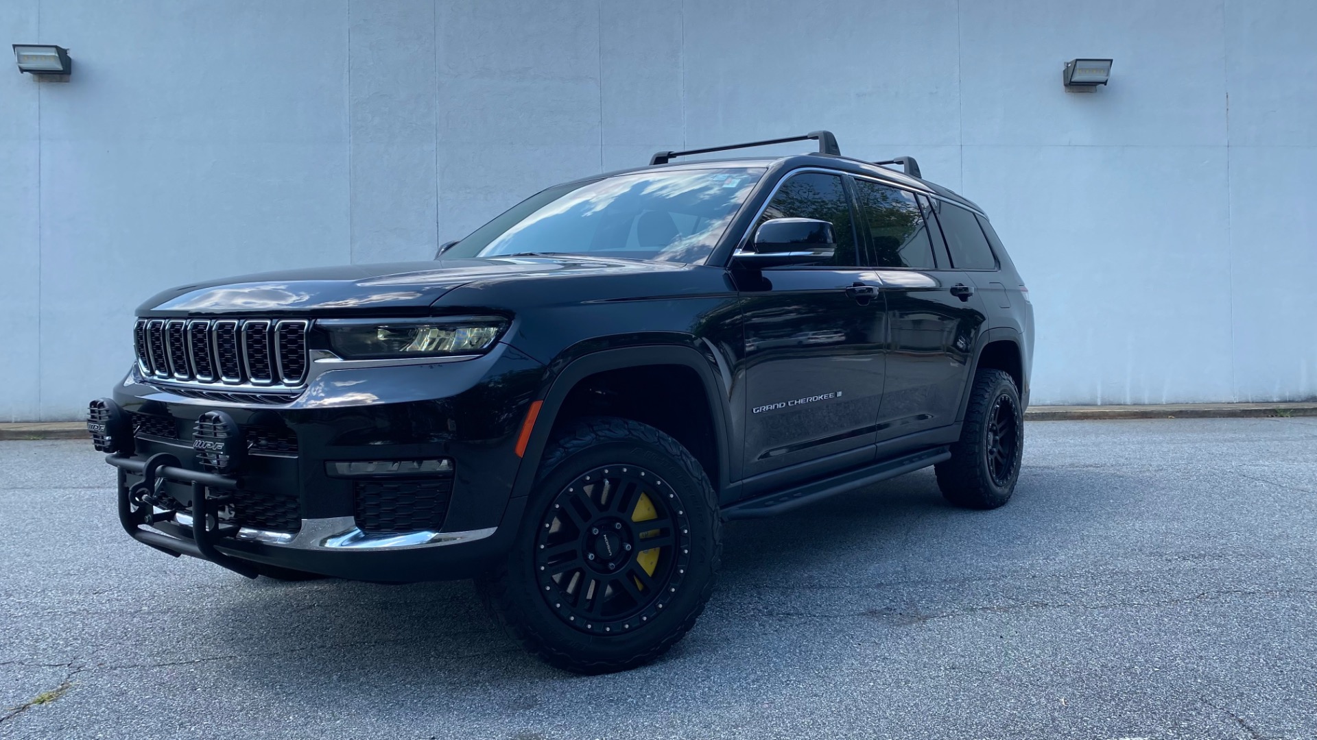 Used 2021 Jeep Grand Cherokee L Limited for sale $40,995 at Formula Imports in Charlotte NC 28227 1