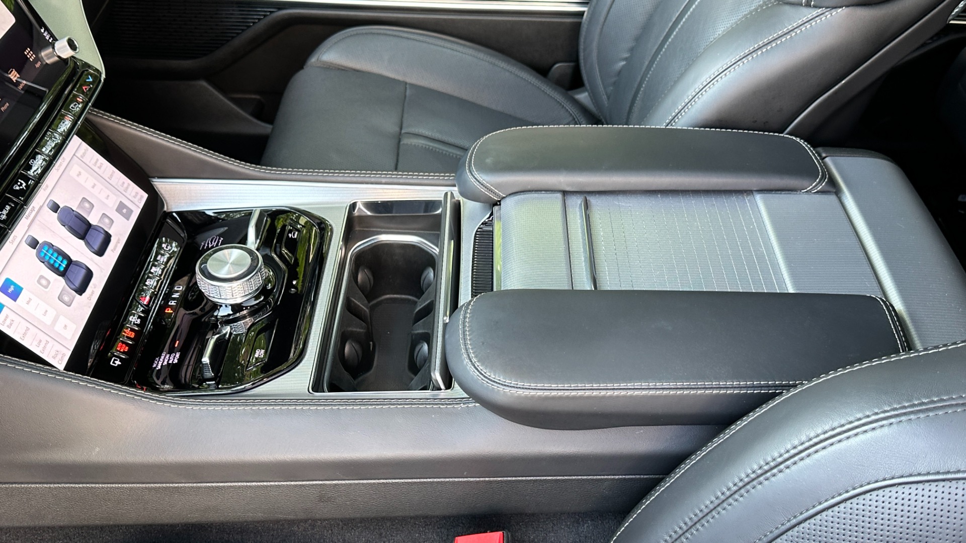 Used 2022 Jeep Grand Wagoneer Series I / PASSENGER FRONT DISPLAY / METAL ACCENTS / MCINTOSH SOUND for sale Sold at Formula Imports in Charlotte NC 28227 23