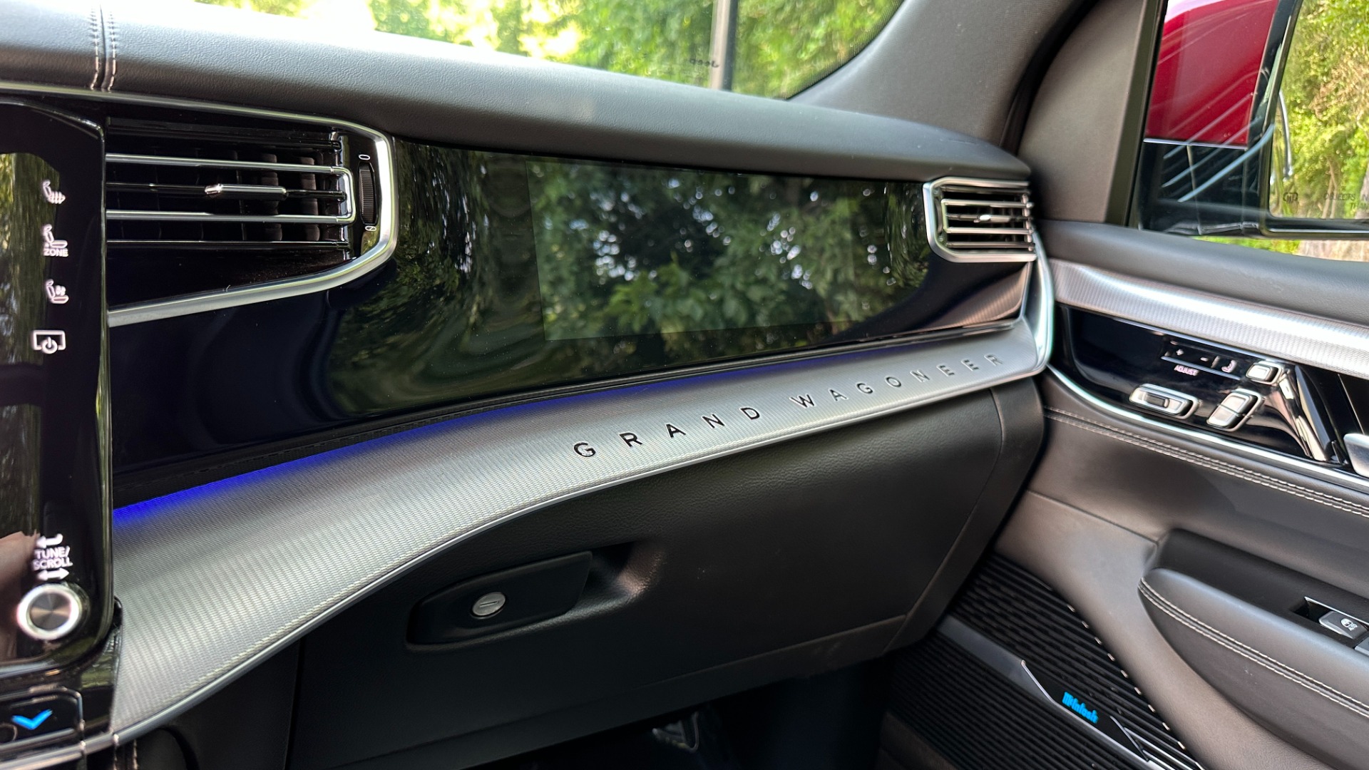 Used 2022 Jeep Grand Wagoneer Series I / PASSENGER FRONT DISPLAY / METAL ACCENTS / MCINTOSH SOUND for sale Sold at Formula Imports in Charlotte NC 28227 25