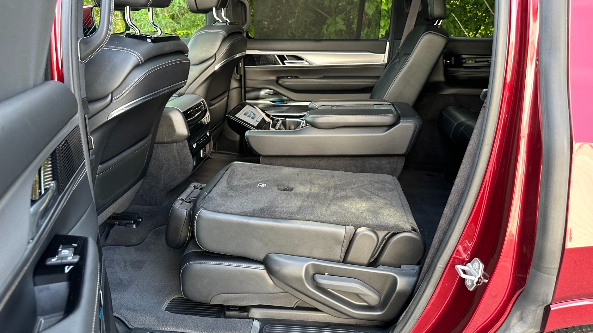 Used 2022 Jeep Grand Wagoneer Series I / PASSENGER FRONT DISPLAY / METAL ACCENTS / MCINTOSH SOUND for sale Sold at Formula Imports in Charlotte NC 28227 34