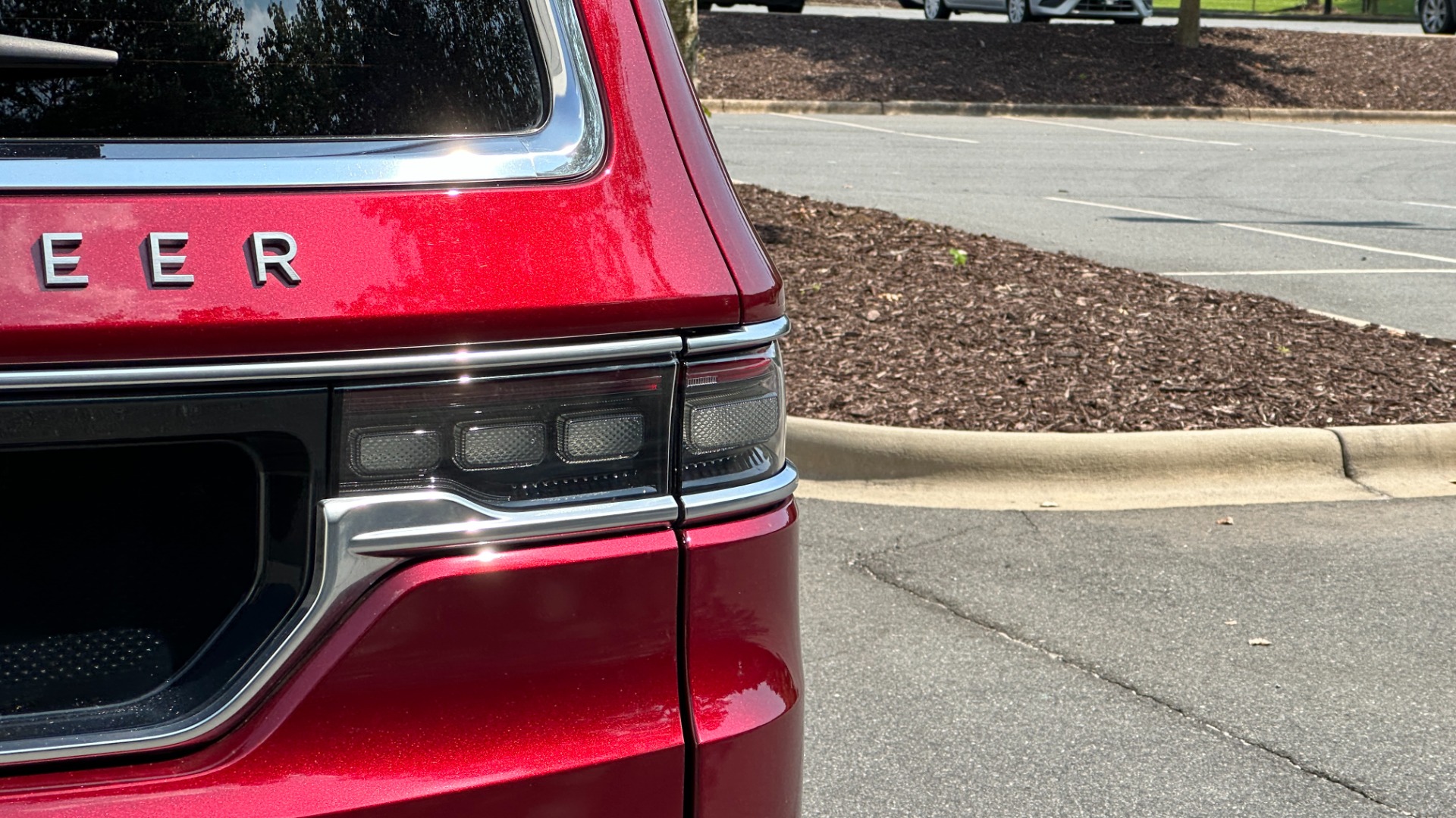 Used 2022 Jeep Grand Wagoneer Series I / PASSENGER FRONT DISPLAY / METAL ACCENTS / MCINTOSH SOUND for sale Sold at Formula Imports in Charlotte NC 28227 61