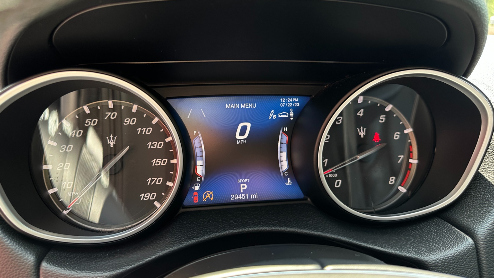 Used 2019 Maserati Levante HK SOUND / GLOSS 21IN WHEELS / PANORAMIC ROOF / DRIVER ASSIST / MORE!! for sale $41,995 at Formula Imports in Charlotte NC 28227 21