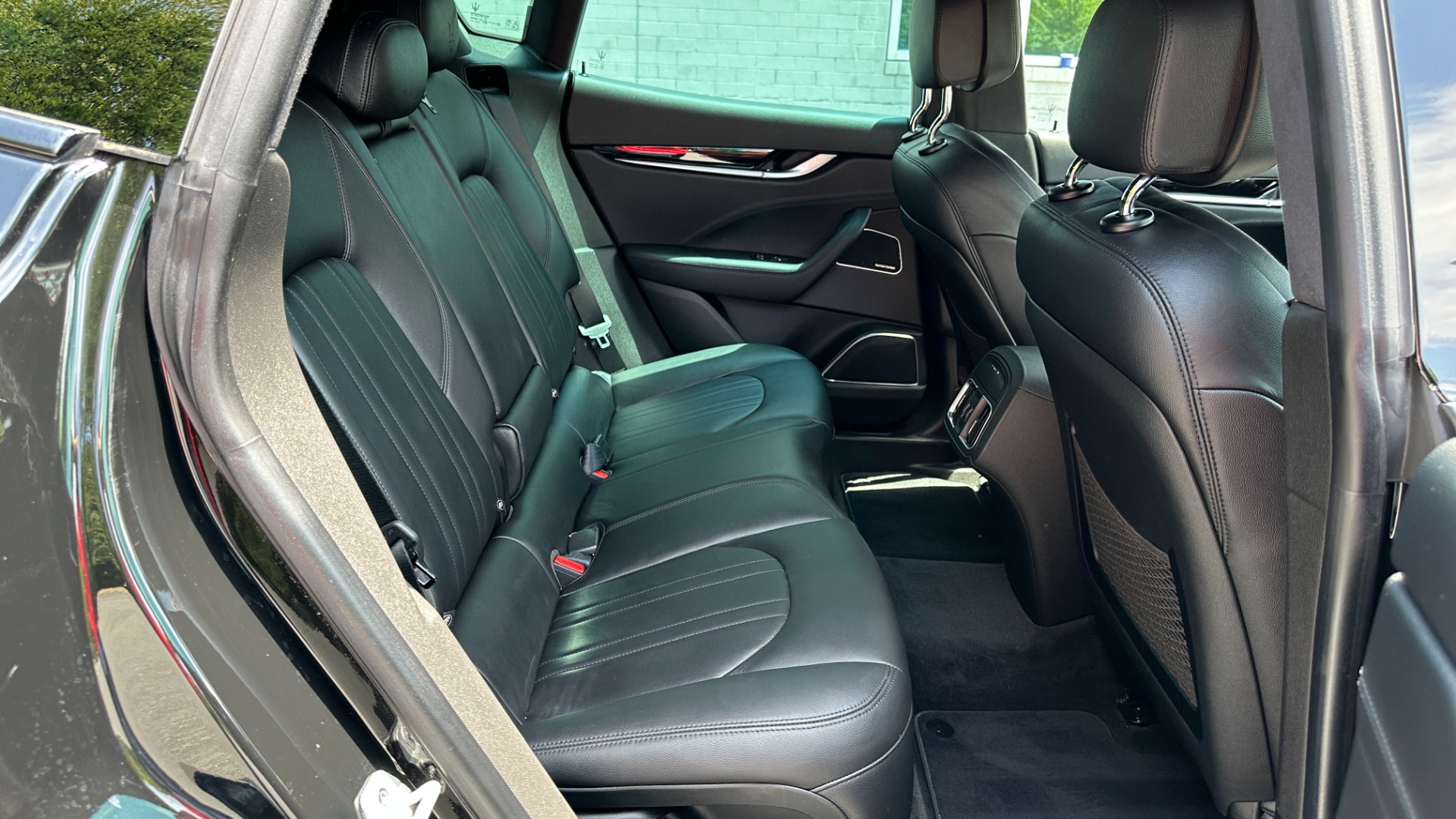 Used 2019 Maserati Levante HK SOUND / GLOSS 21IN WHEELS / PANORAMIC ROOF / DRIVER ASSIST / MORE!! for sale $41,995 at Formula Imports in Charlotte NC 28227 36