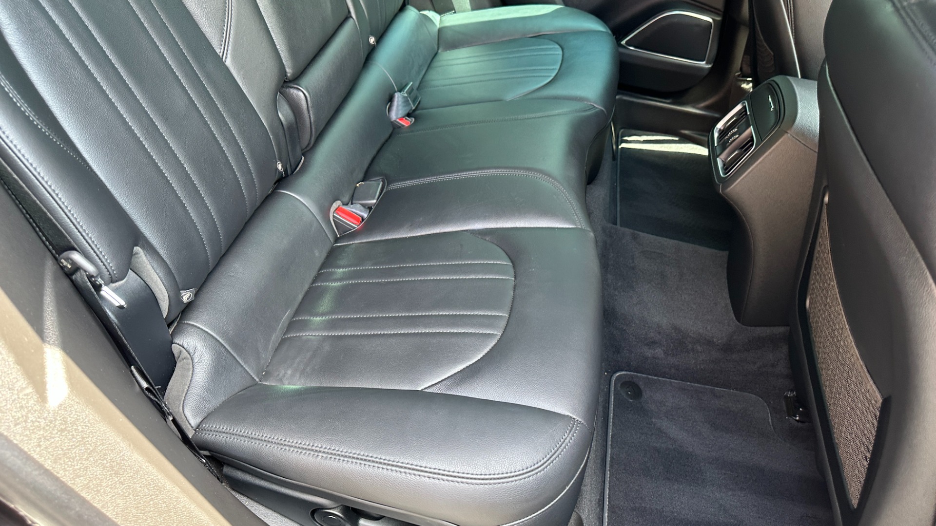 Used 2019 Maserati Levante HK SOUND / GLOSS 21IN WHEELS / PANORAMIC ROOF / DRIVER ASSIST / MORE!! for sale $41,995 at Formula Imports in Charlotte NC 28227 38