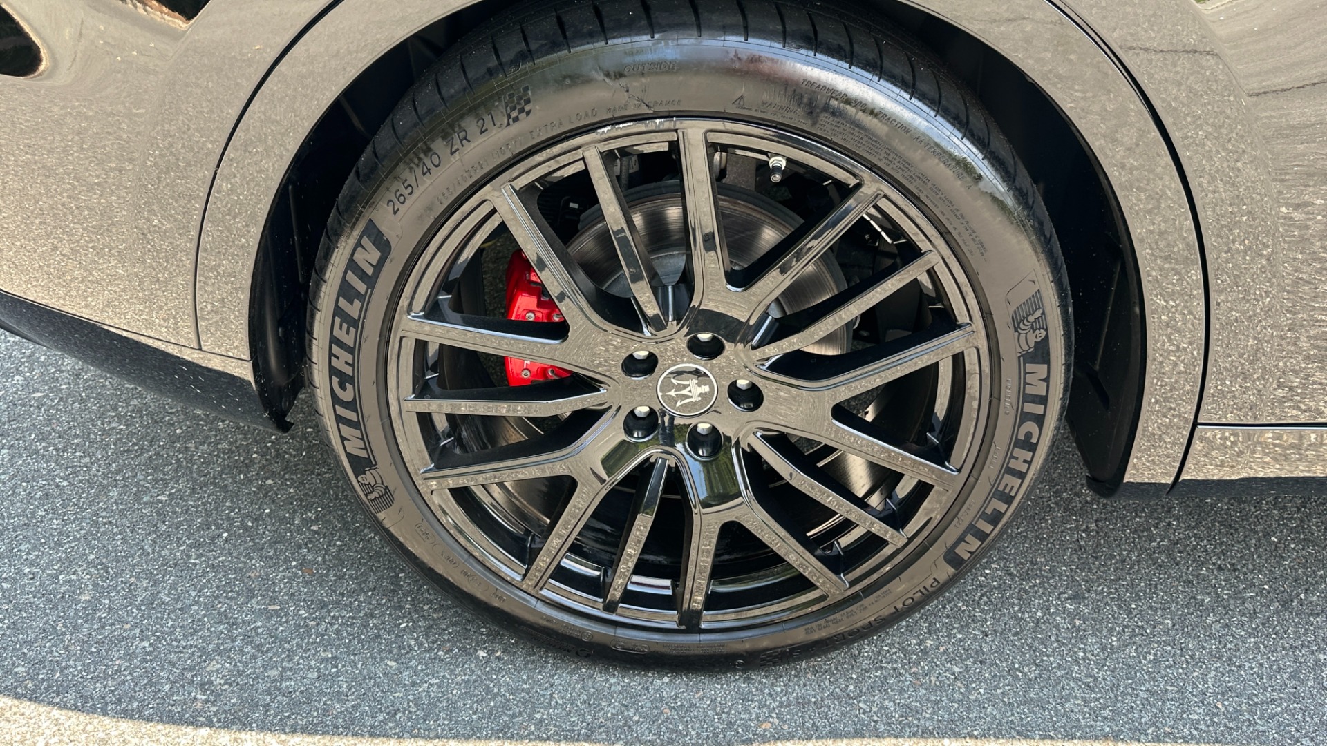 Used 2019 Maserati Levante HK SOUND / GLOSS 21IN WHEELS / PANORAMIC ROOF / DRIVER ASSIST / MORE!! for sale $41,995 at Formula Imports in Charlotte NC 28227 51