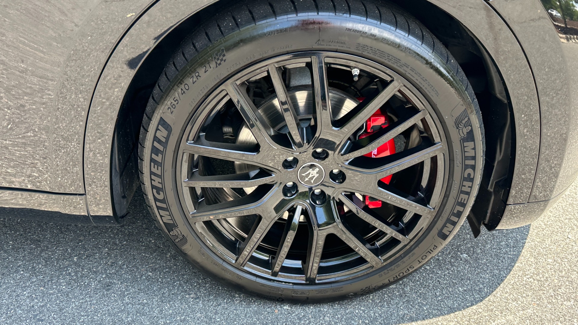 Used 2019 Maserati Levante HK SOUND / GLOSS 21IN WHEELS / PANORAMIC ROOF / DRIVER ASSIST / MORE!! for sale $41,995 at Formula Imports in Charlotte NC 28227 52