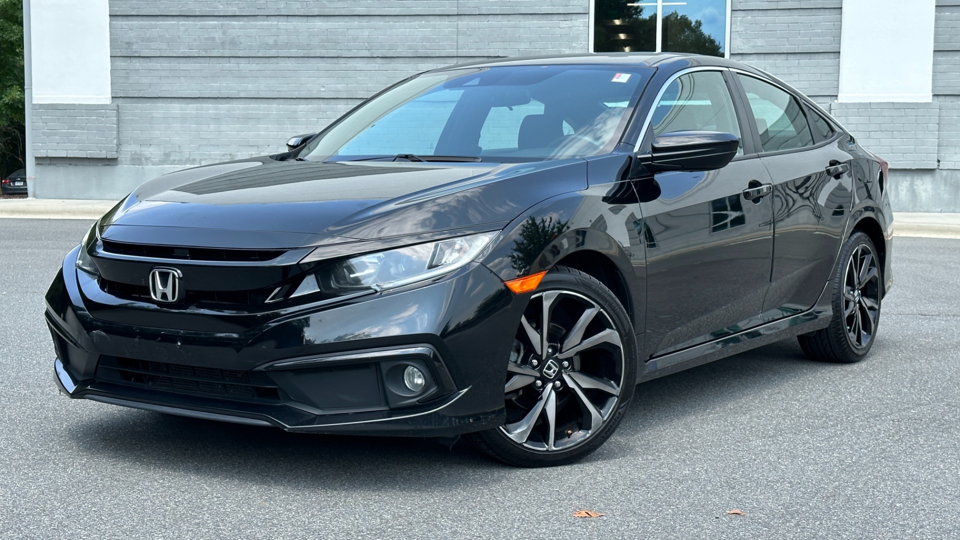 Used 2021 Honda Civic Sedan Sport for sale Sold at Formula Imports in Charlotte NC 28227 1