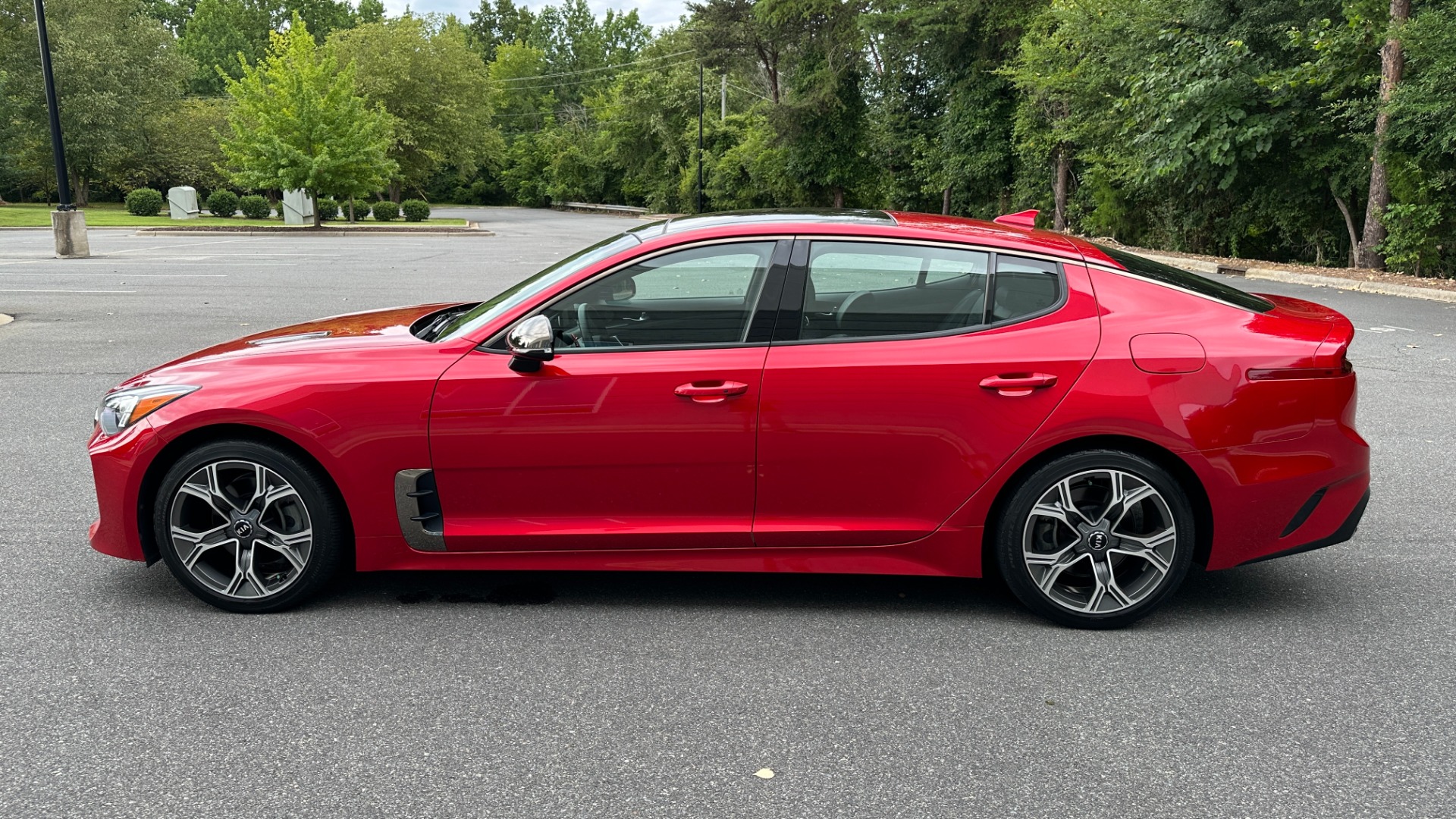 Used 2020 Kia Stinger GT-LINE AWD / LEATHER / NAV / HEATED SEATS / SUNROOF / SOUND PKG / SAFETY F for sale Sold at Formula Imports in Charlotte NC 28227 6