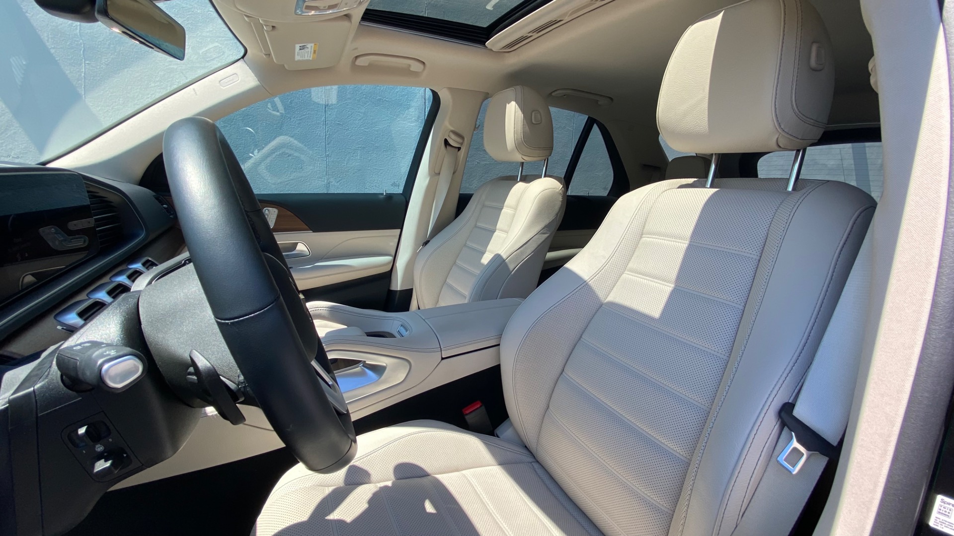 Used 2022 Mercedes-Benz GLE GLE 350 for sale $64,995 at Formula Imports in Charlotte NC 28227 22