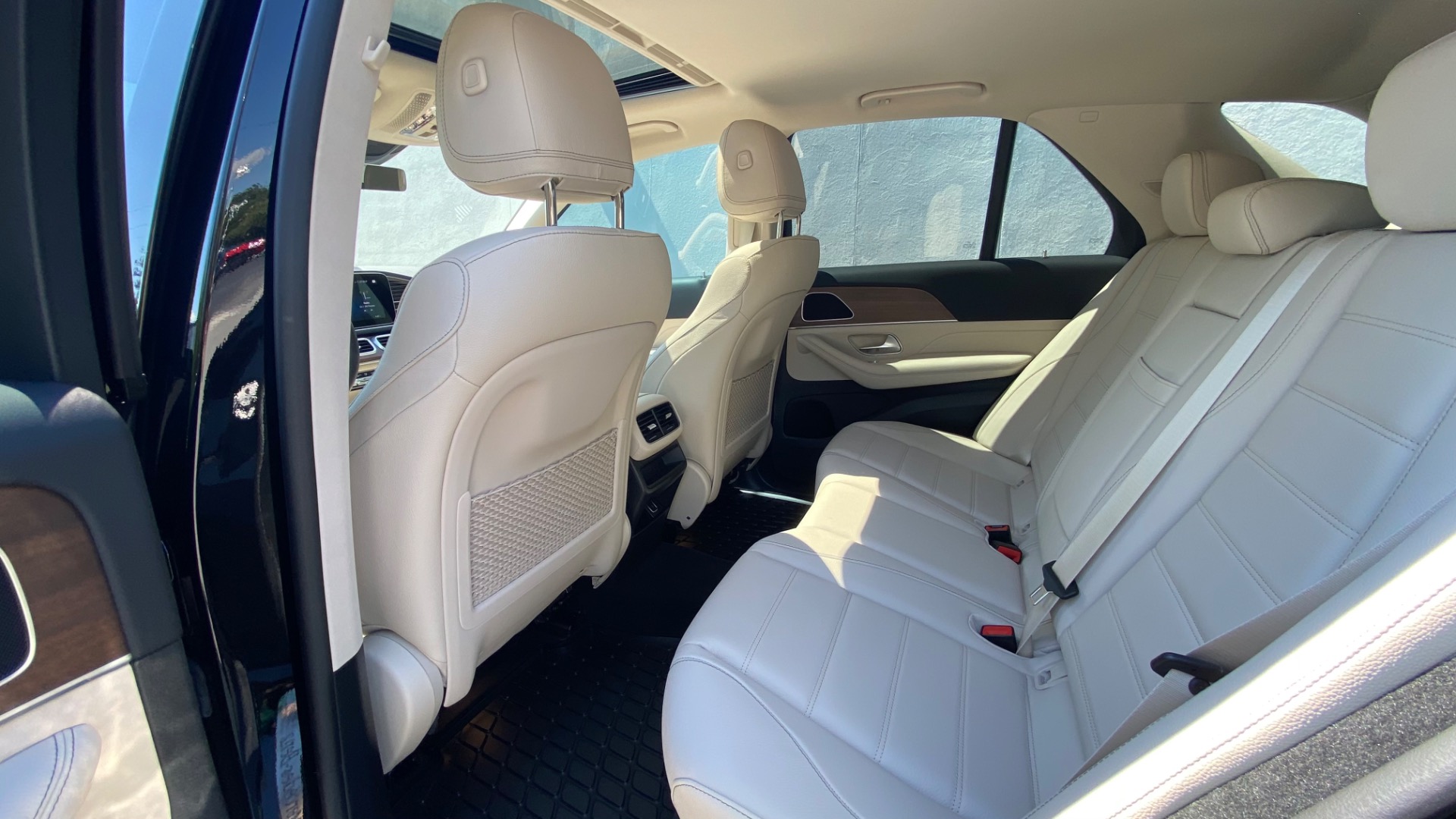 Used 2022 Mercedes-Benz GLE 350 AMG LINE // 21 WHEELS // VENT SEATS for sale Sold at Formula Imports in Charlotte NC 28227 35